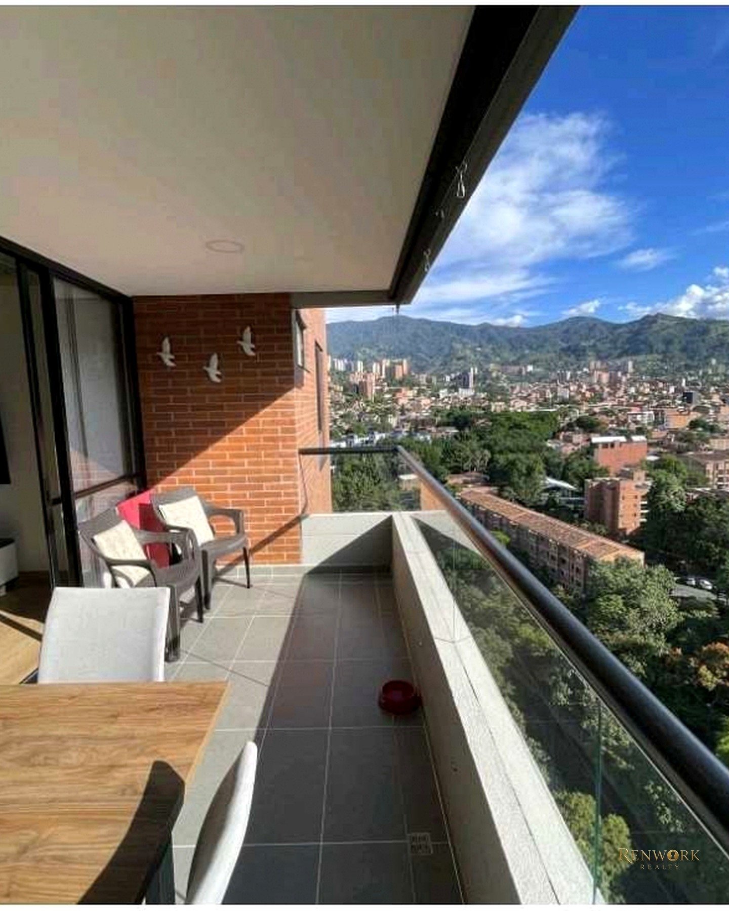 Vista de VENTA DE APARTAMENTO EN LA FRONTERA CON LICENCIA PARA RENTAS CORTAS.