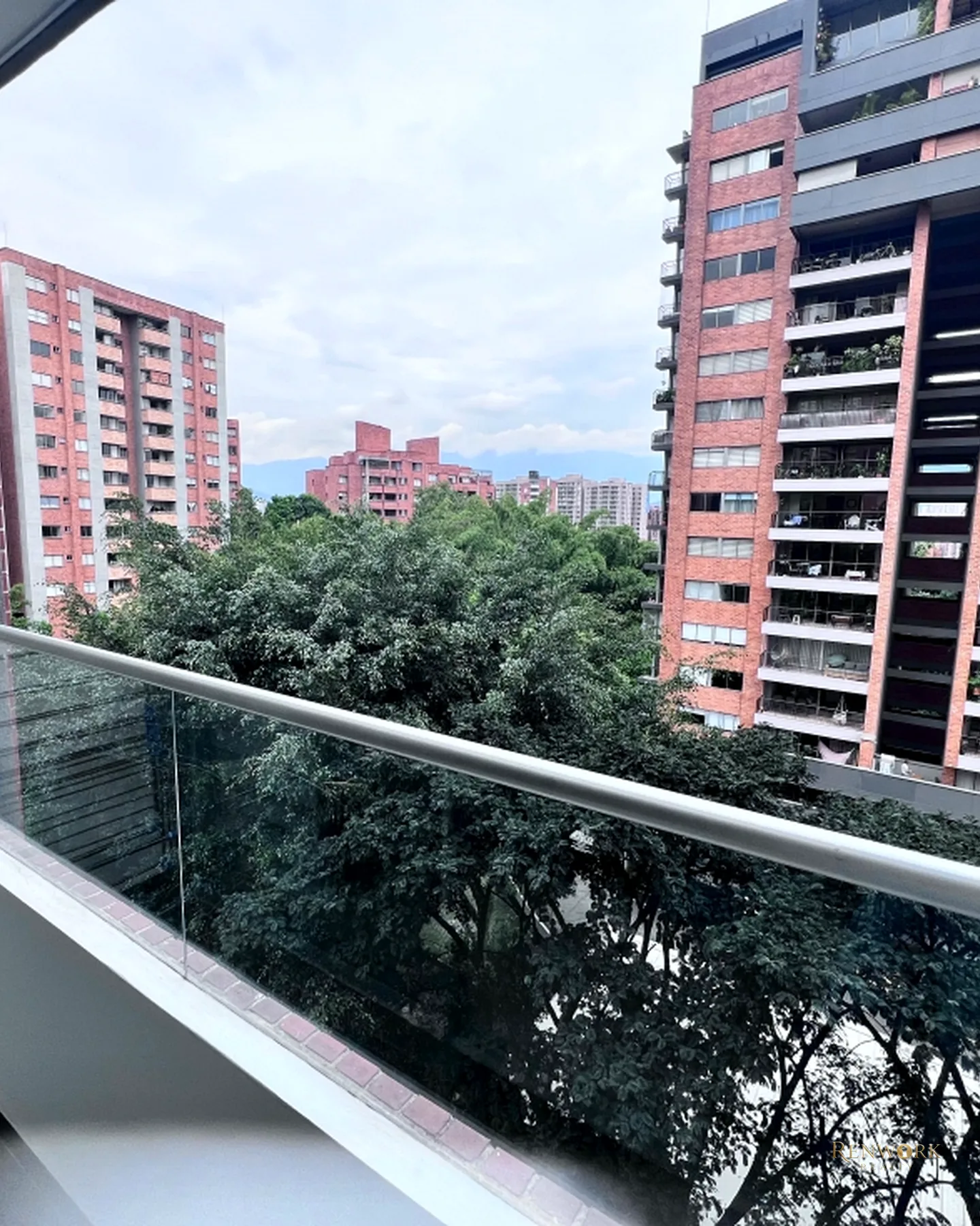 VENTA DE APARTAMENTO EN LA FRONTERA - ENVIGADO · foto 2