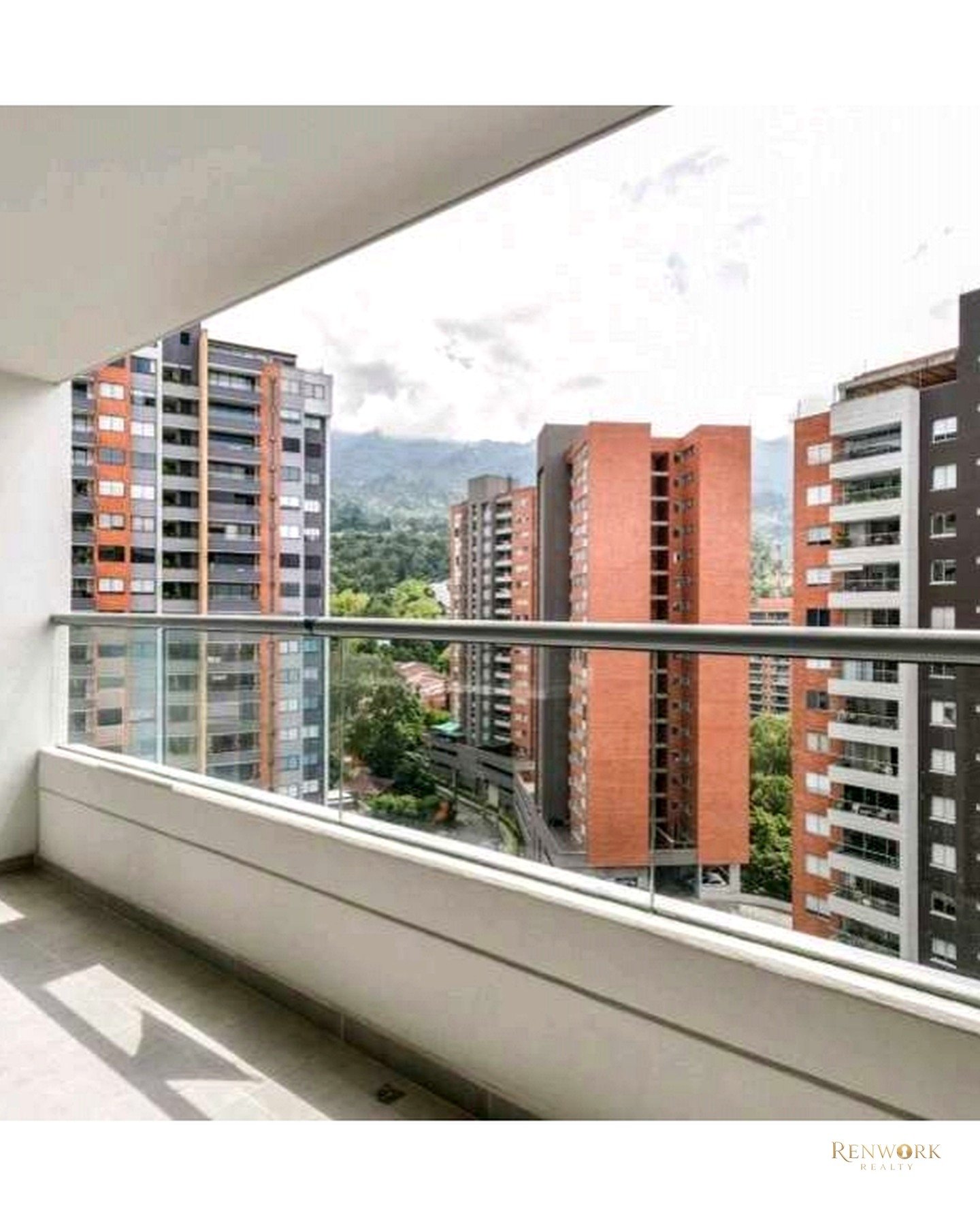 Vista de VENTA DE APARTAMENTO EN LA LOMA DE LOS MESA-ENVIGADO.