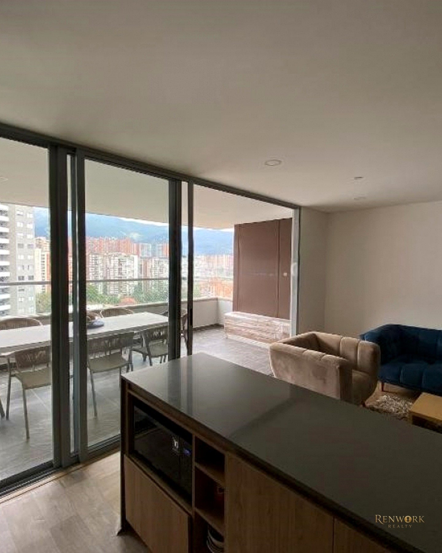VENTA DE APARTAMENTO EN LA LOMA DE LOS MESA ENVIGADO · foto 6