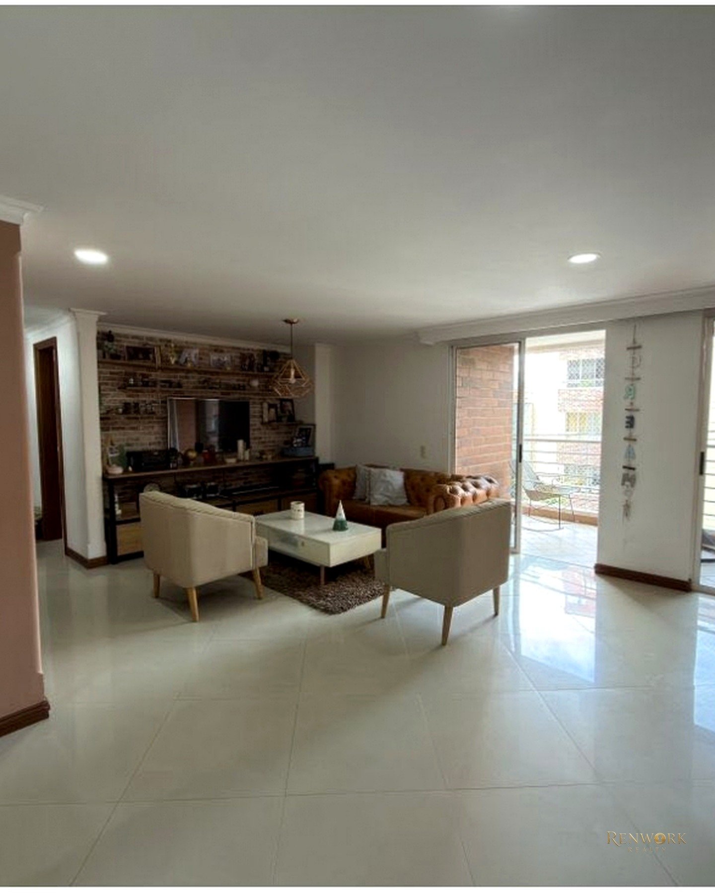 VENTA DE APARTAMENTO EN LAURELES · foto 4