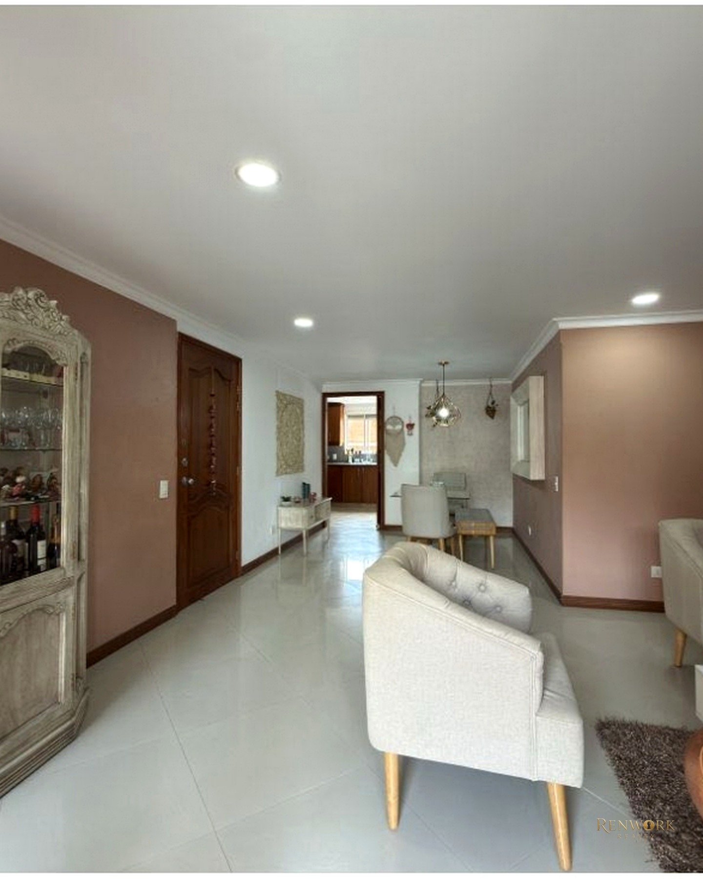 VENTA DE APARTAMENTO EN LAURELES · foto 3