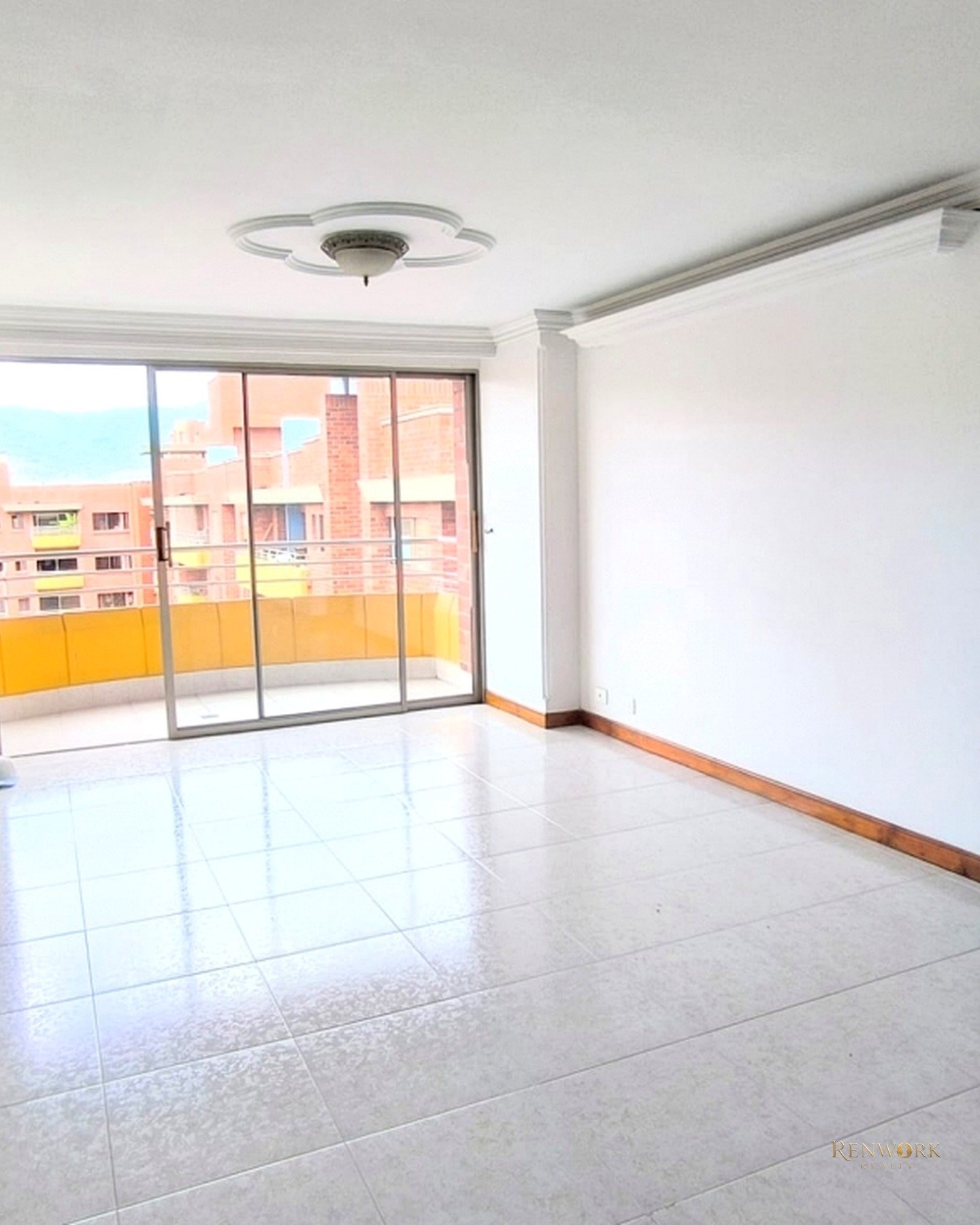 Vista de VENTA DE APARTAMENTO EN LAURELES MEDELLIN