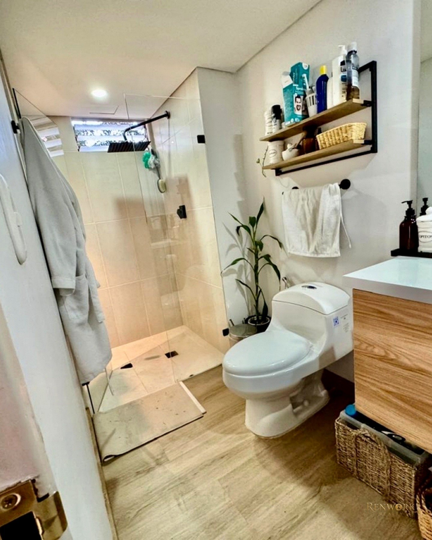 VENTA DE APARTAMENTO EN LAURELES REMODELADO, EN EDIFICIO · foto 12