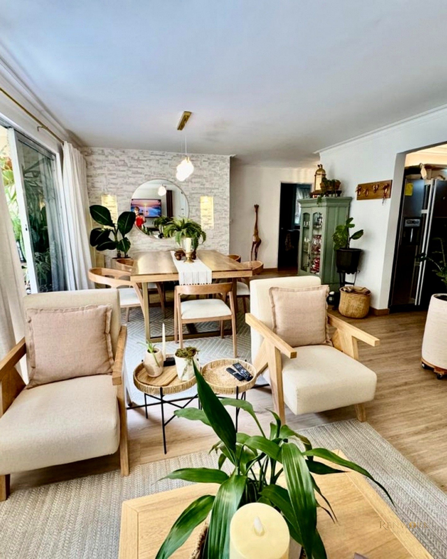 VENTA DE APARTAMENTO EN LAURELES REMODELADO, EN EDIFICIO · foto 6