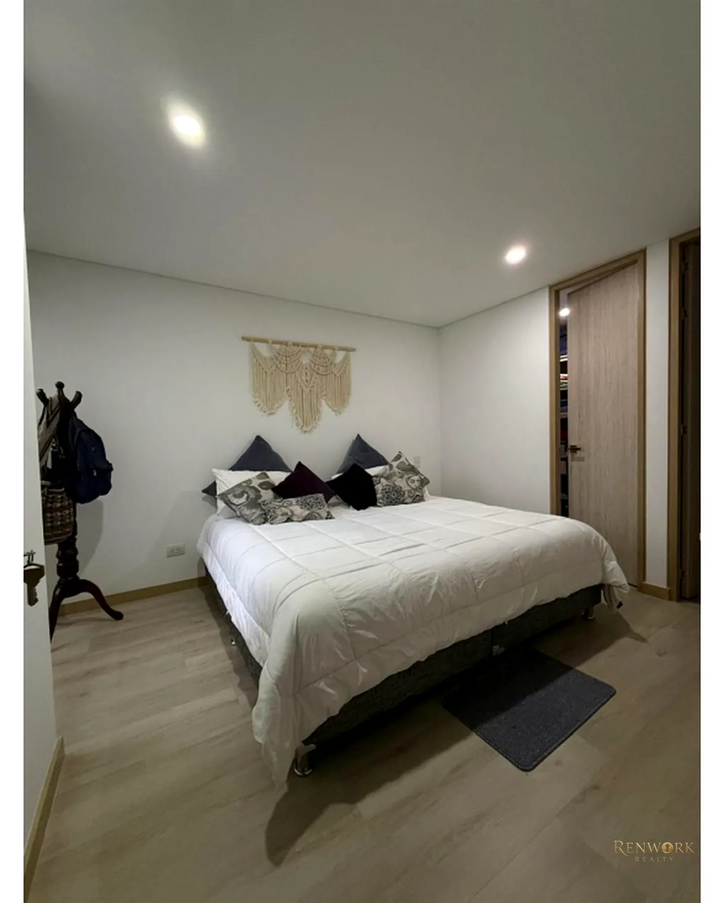VENTA DE APARTAMENTO EN LOMA DE LAS BRUJAS- VISTA A CIUDAD · foto 9