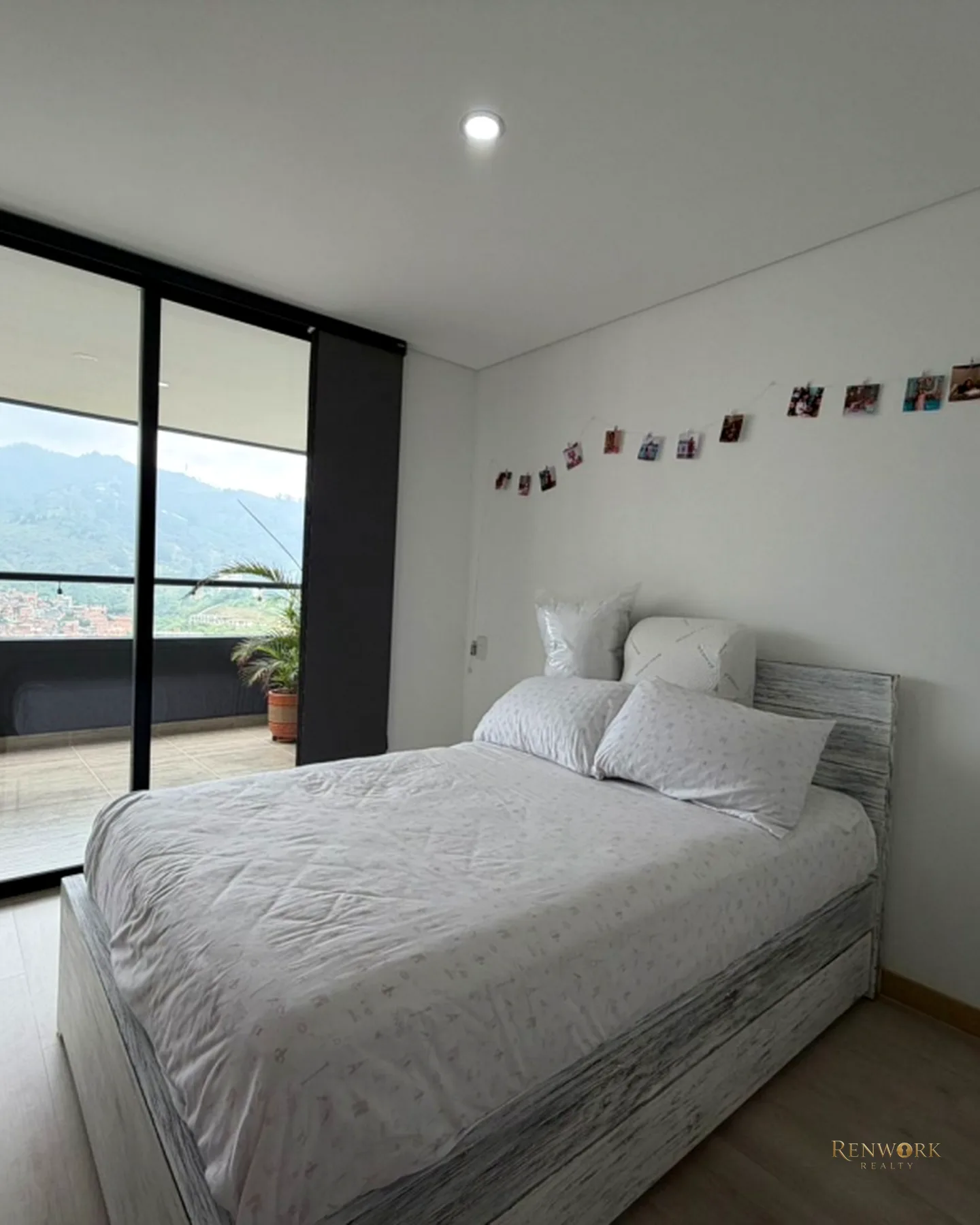 VENTA DE APARTAMENTO EN LOMA DE LAS BRUJAS- VISTA A CIUDAD · foto 7