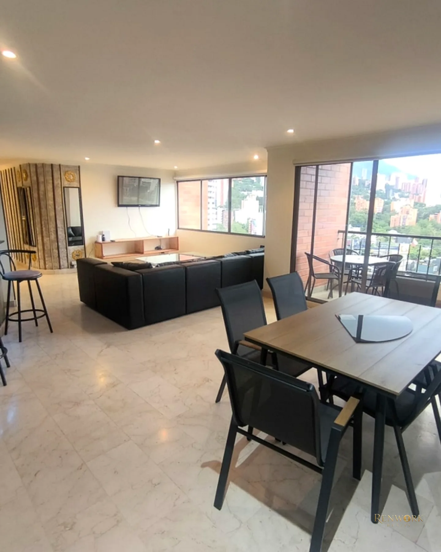 VENTA DE APARTAMENTO EN LOMA LALAINDE- EL POBLADO · foto 2