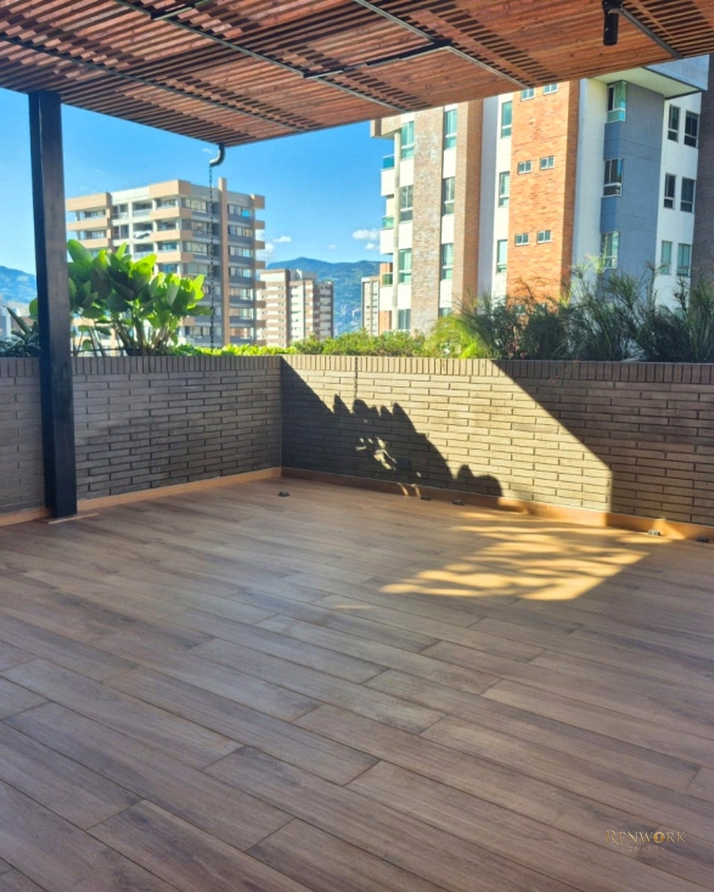 VENTA DE APARTAMENTO EN POBLADO CASTROPOL · foto 4