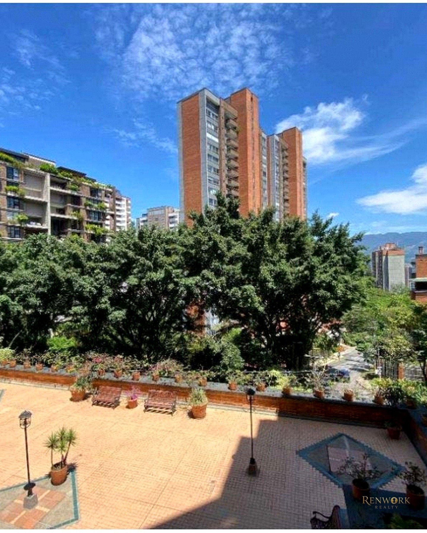 VENTA DE APARTAMENTO EN POBLADO-CASTROPOL · foto 5