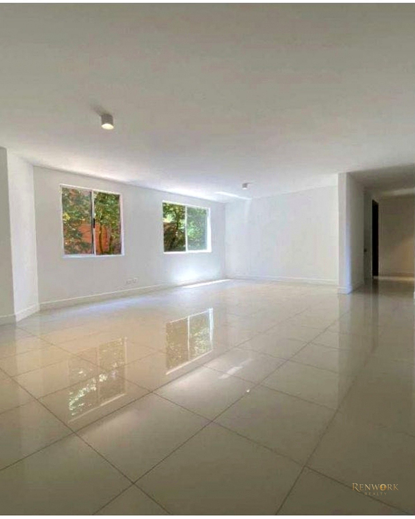 VENTA DE APARTAMENTO EN POBLADO-CASTROPOL · foto 1