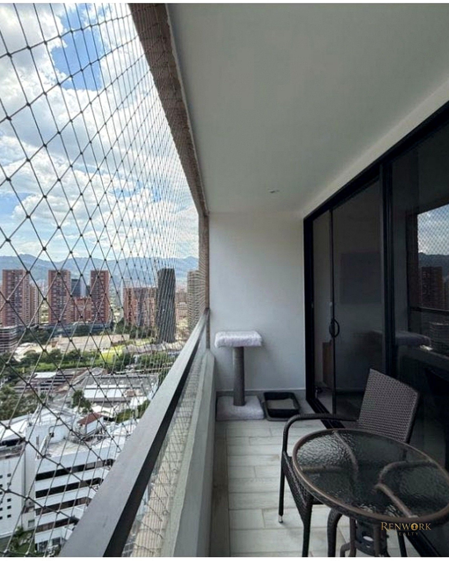 VENTA DE APARTAMENTO EN POBLADO- CASTROPOL · foto 12