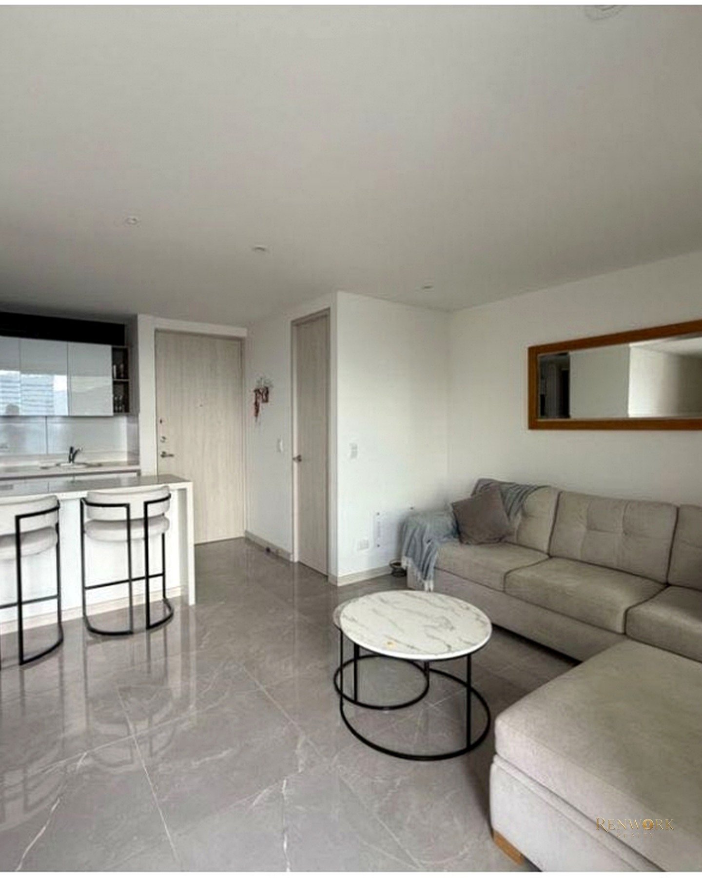 VENTA DE APARTAMENTO EN POBLADO- CASTROPOL · foto 9