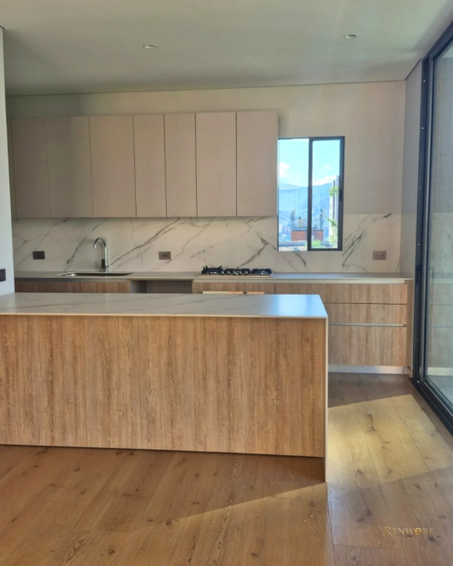 VENTA DE APARTAMENTO EN POBLADO CASTROPOL · foto 3