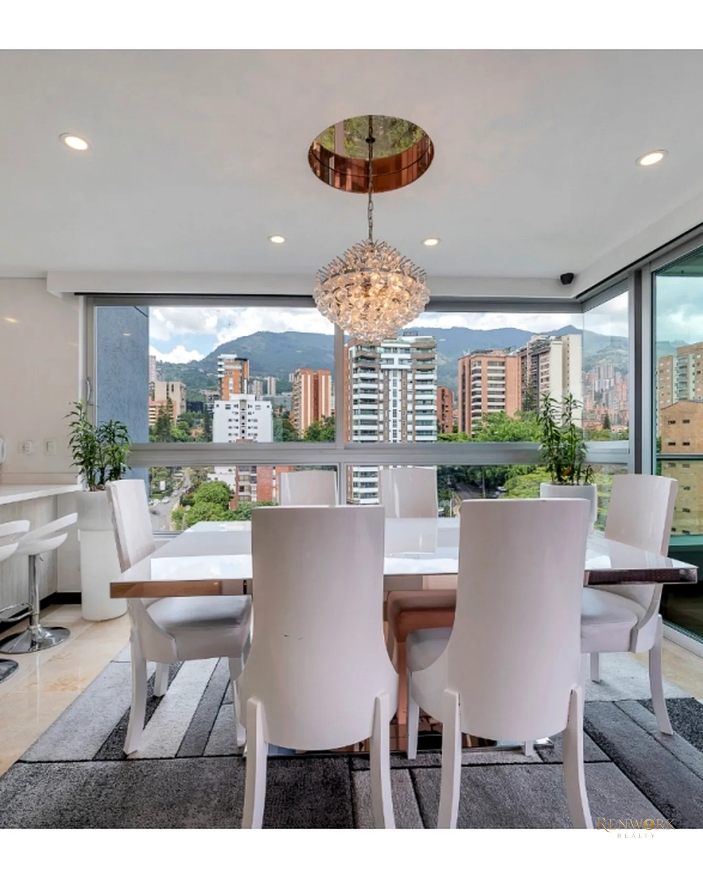 VENTA DE APARTAMENTO EN POBLADO- CASTROPOL · foto 5