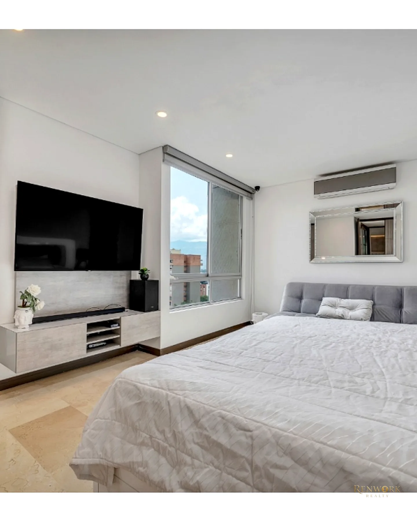 VENTA DE APARTAMENTO EN POBLADO- CASTROPOL · foto 7