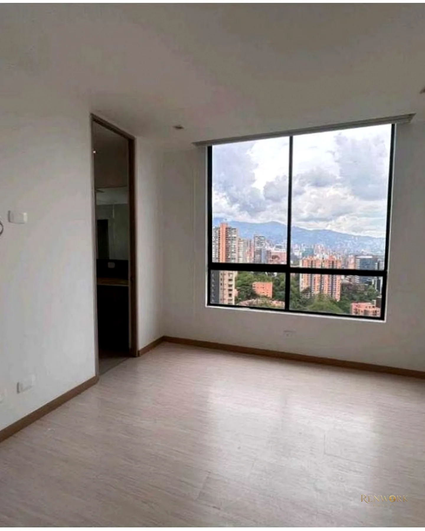 VENTA DE APARTAMENTO EN POBLADO- CASTROPOL · foto 13