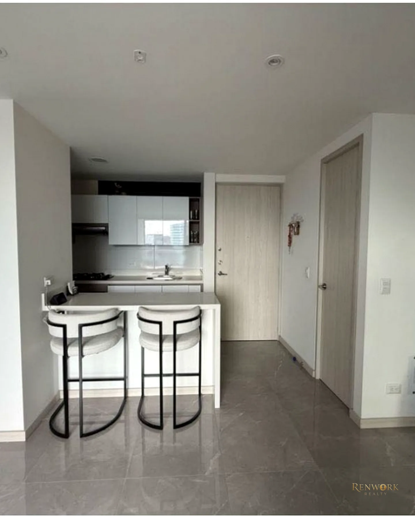 VENTA DE APARTAMENTO EN POBLADO- CASTROPOL · foto 7