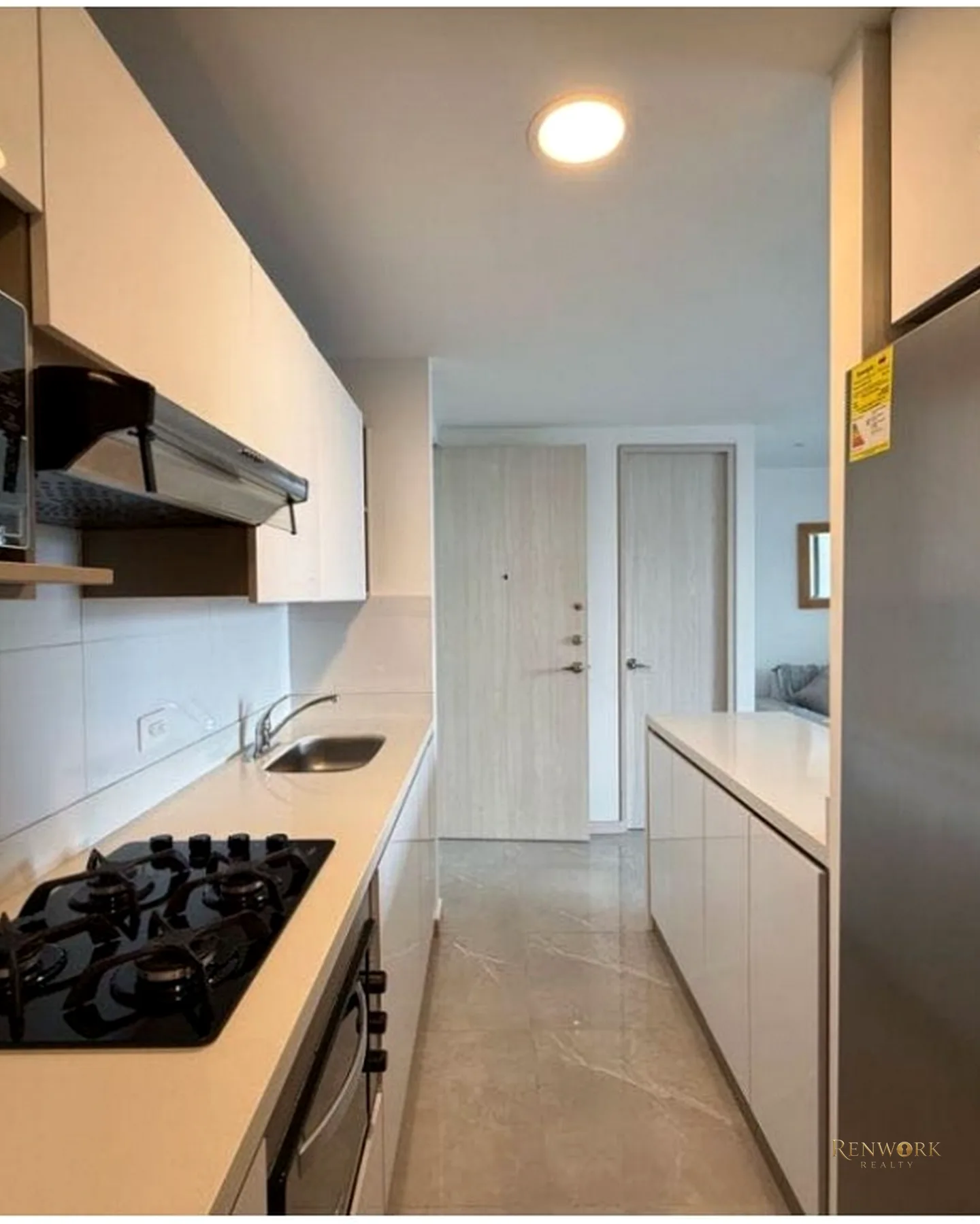 VENTA DE APARTAMENTO EN POBLADO- CASTROPOL · foto 5