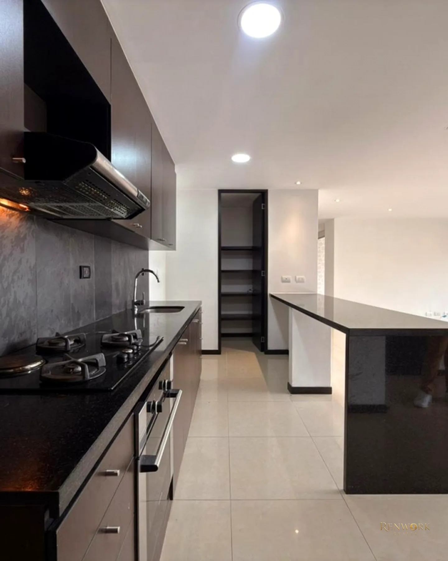 VENTA DE APARTAMENTO EN POBLADO COLA DEL ZORRO · foto 4