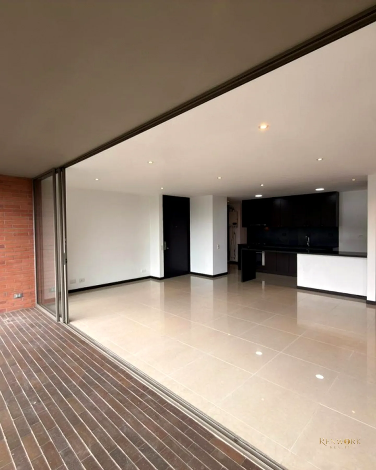 VENTA DE APARTAMENTO EN POBLADO COLA DEL ZORRO · foto 2