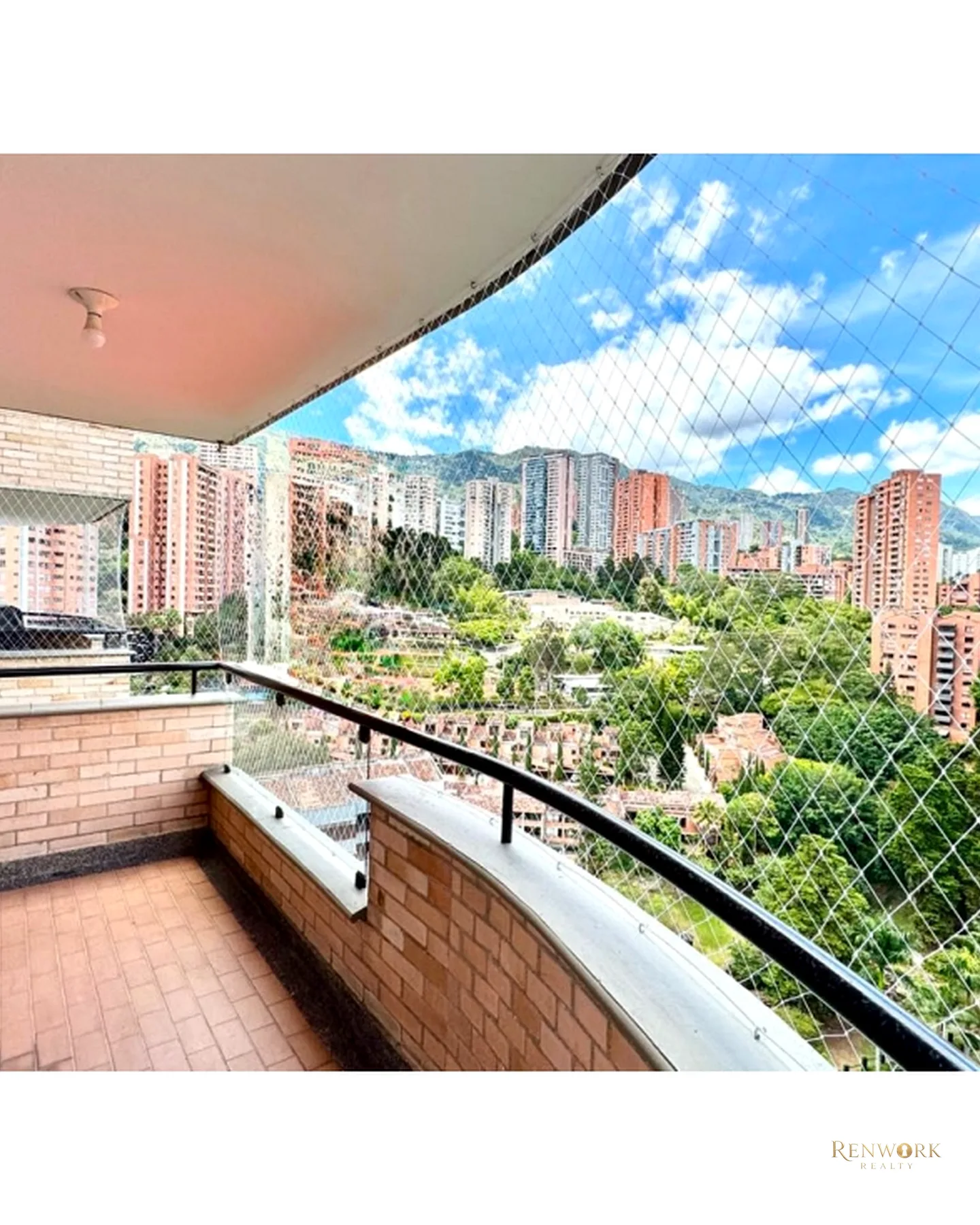 VENTA DE APARTAMENTO EN POBLADO · foto 3