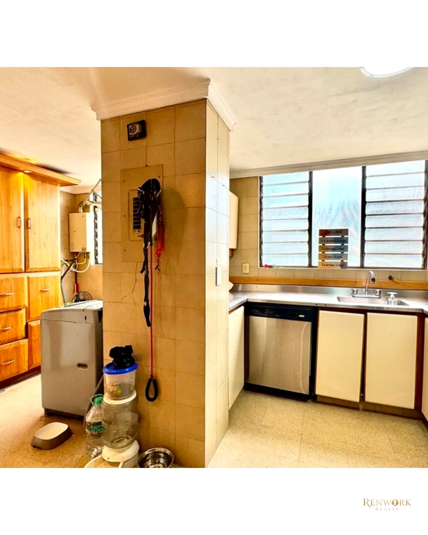 VENTA DE APARTAMENTO EN POBLADO PARA REMODELAR- OVIEDO · foto 4