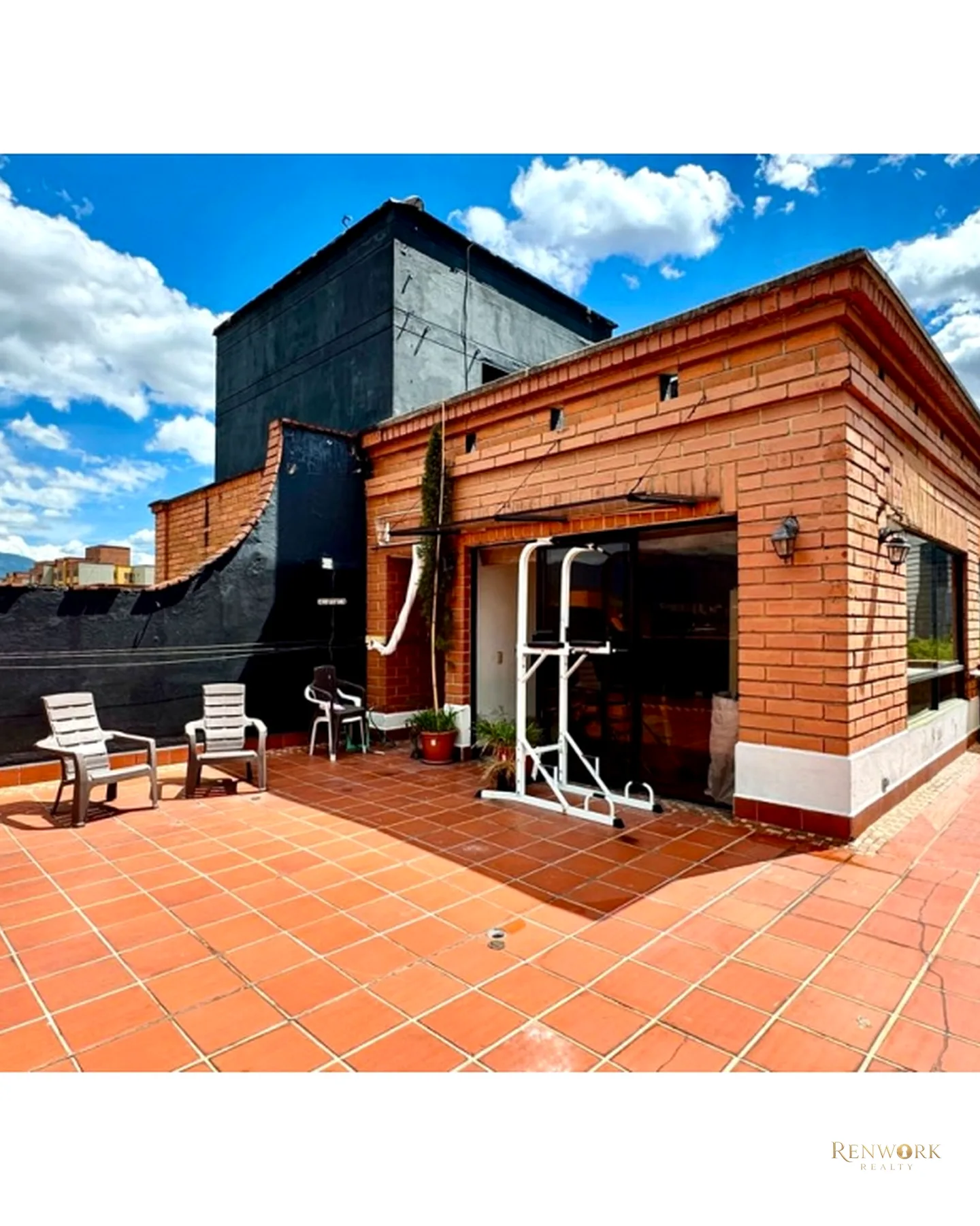 VENTA DE APARTAMENTO EN POBLADO PARA REMODELAR- OVIEDO · foto 20