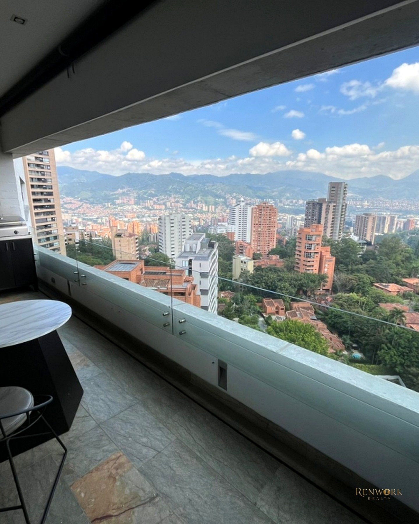 VENTA DE APARTAMENTO EN SAN LUCAS EL POBLADO MEDELLIN · foto 1