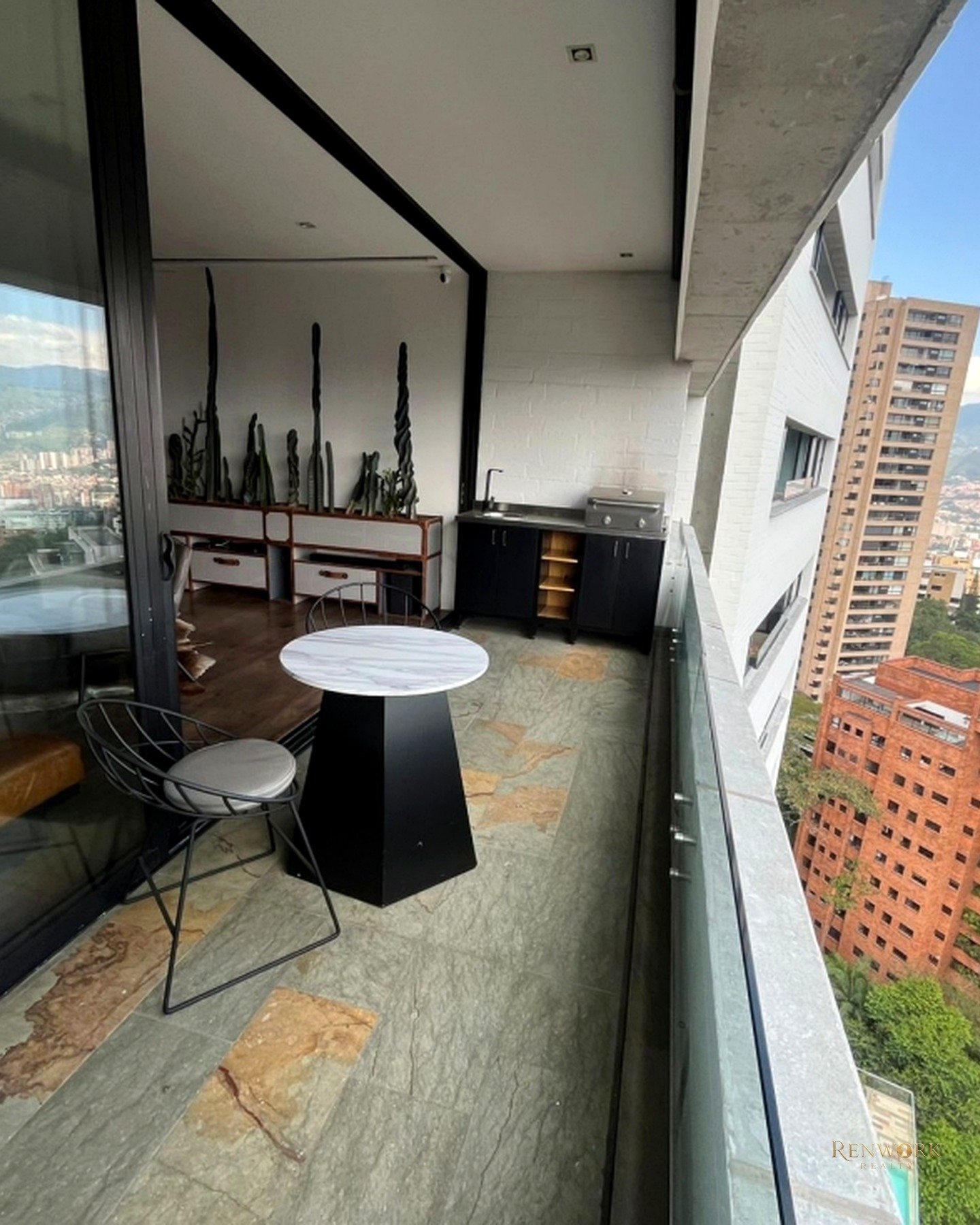 VENTA DE APARTAMENTO EN SAN LUCAS EL POBLADO MEDELLIN · foto 5