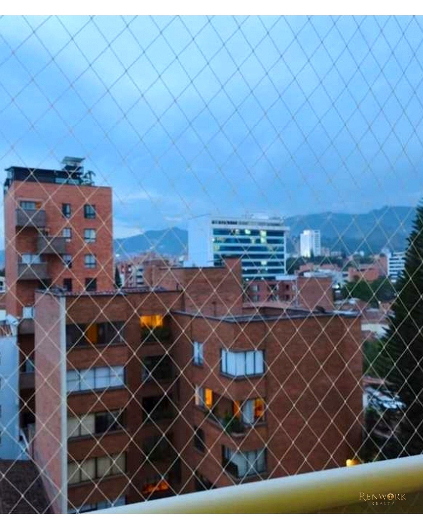 Vista de VENTA DE APARTAMENTO EN SANTA TERESITA, UNIDAD COMPLETA.