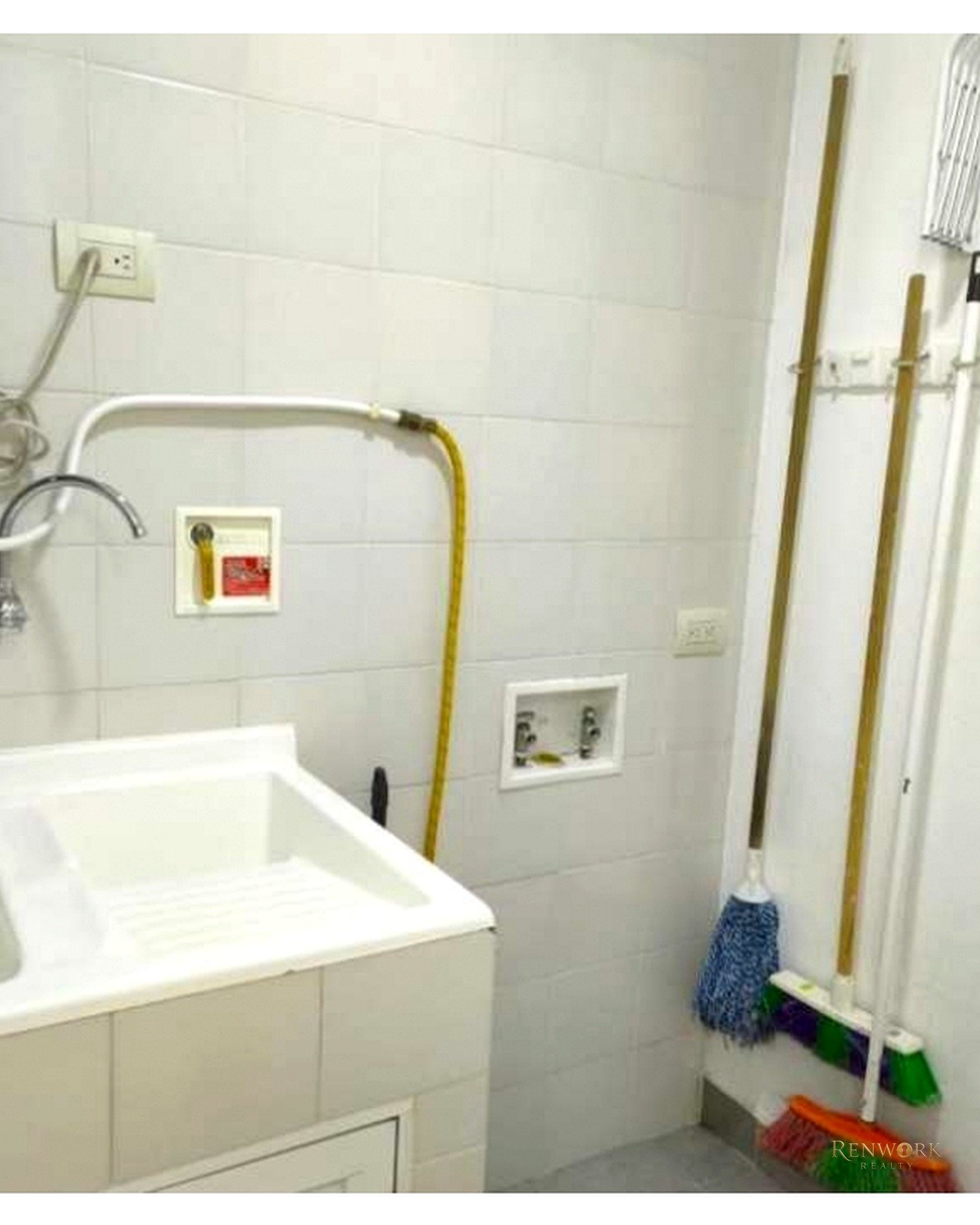 VENTA DE APARTAMENTO EN SANTA TERESITA, UNIDAD COMPLETA. · foto 9