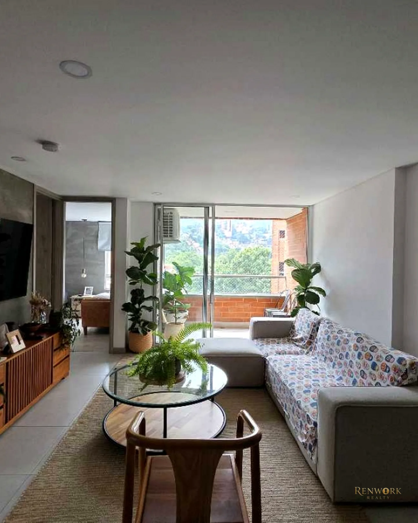 VENTA DE APARTAMENTO ENVIGADO OTRAPARTE PARTE PLANA, UNIDAD COMPLETA · foto 1