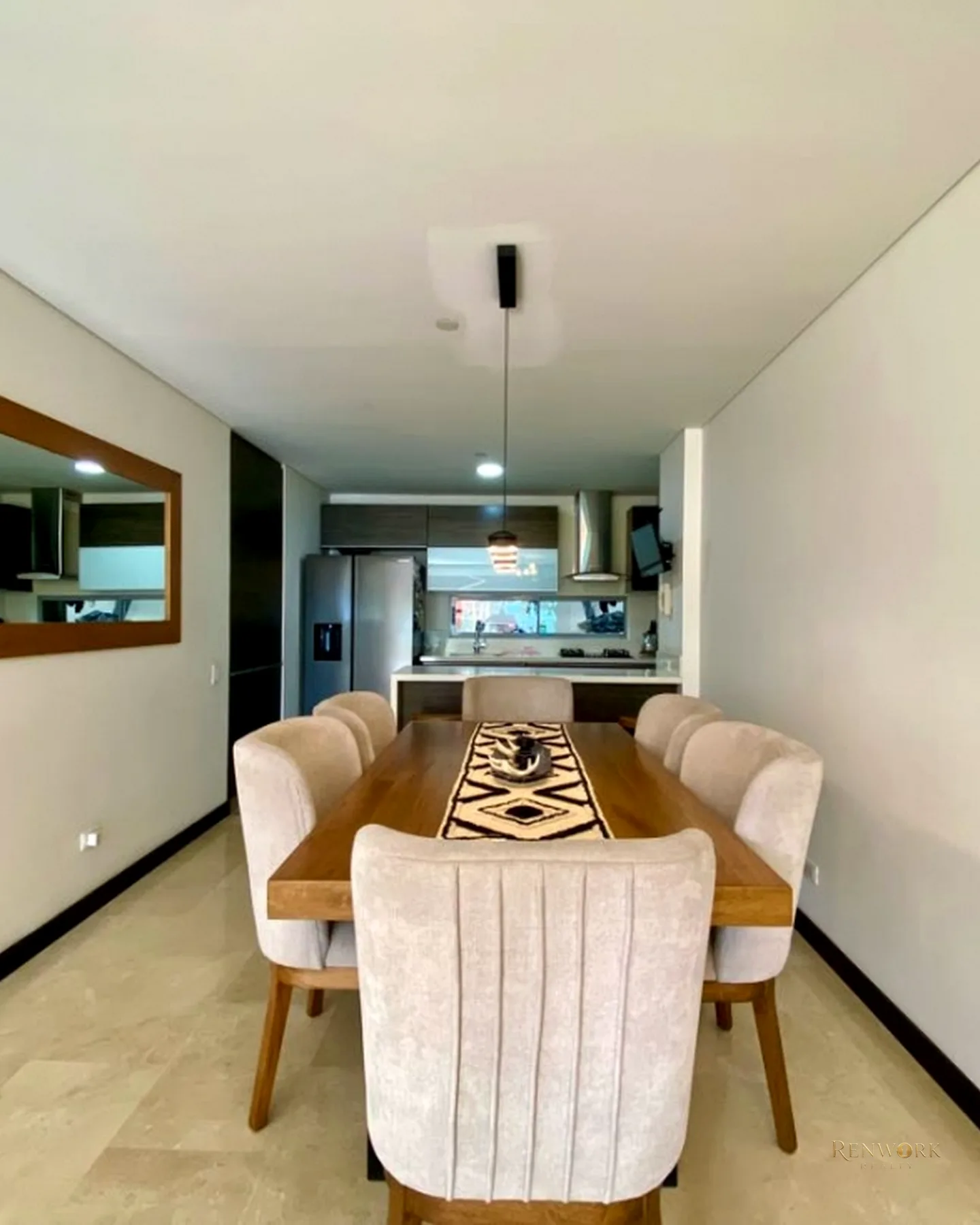 VENTA DE APARTAMENTO MODERNO CON TERRAZA EN POBLADO - ALEJANDRIA · foto 2