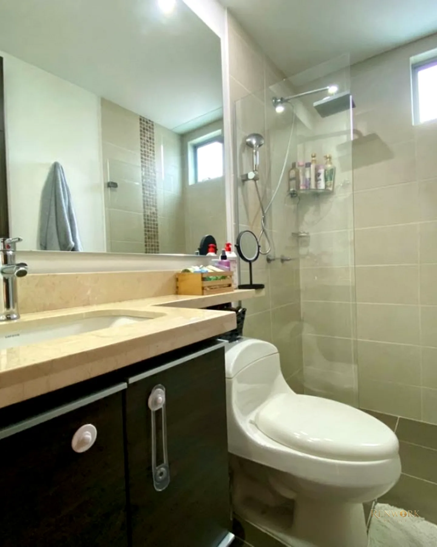 VENTA DE APARTAMENTO MODERNO CON TERRAZA EN POBLADO - ALEJANDRIA · foto 15
