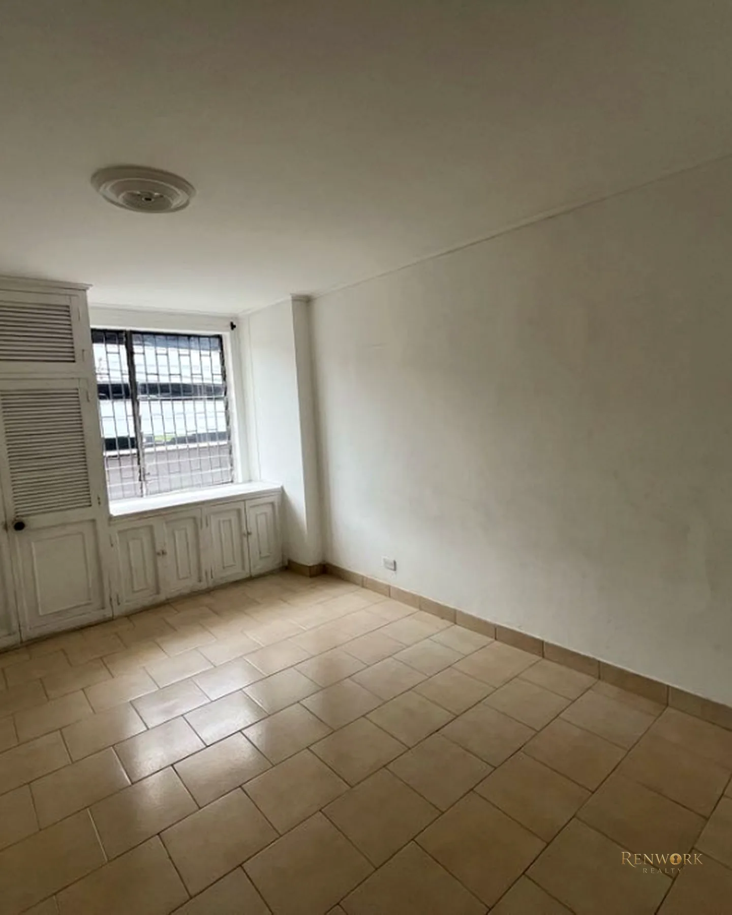 VENTA DE APARTAMENTO PARA REMODELAR CON TERRAZA SECTOR SURAMERICANA. · foto 10