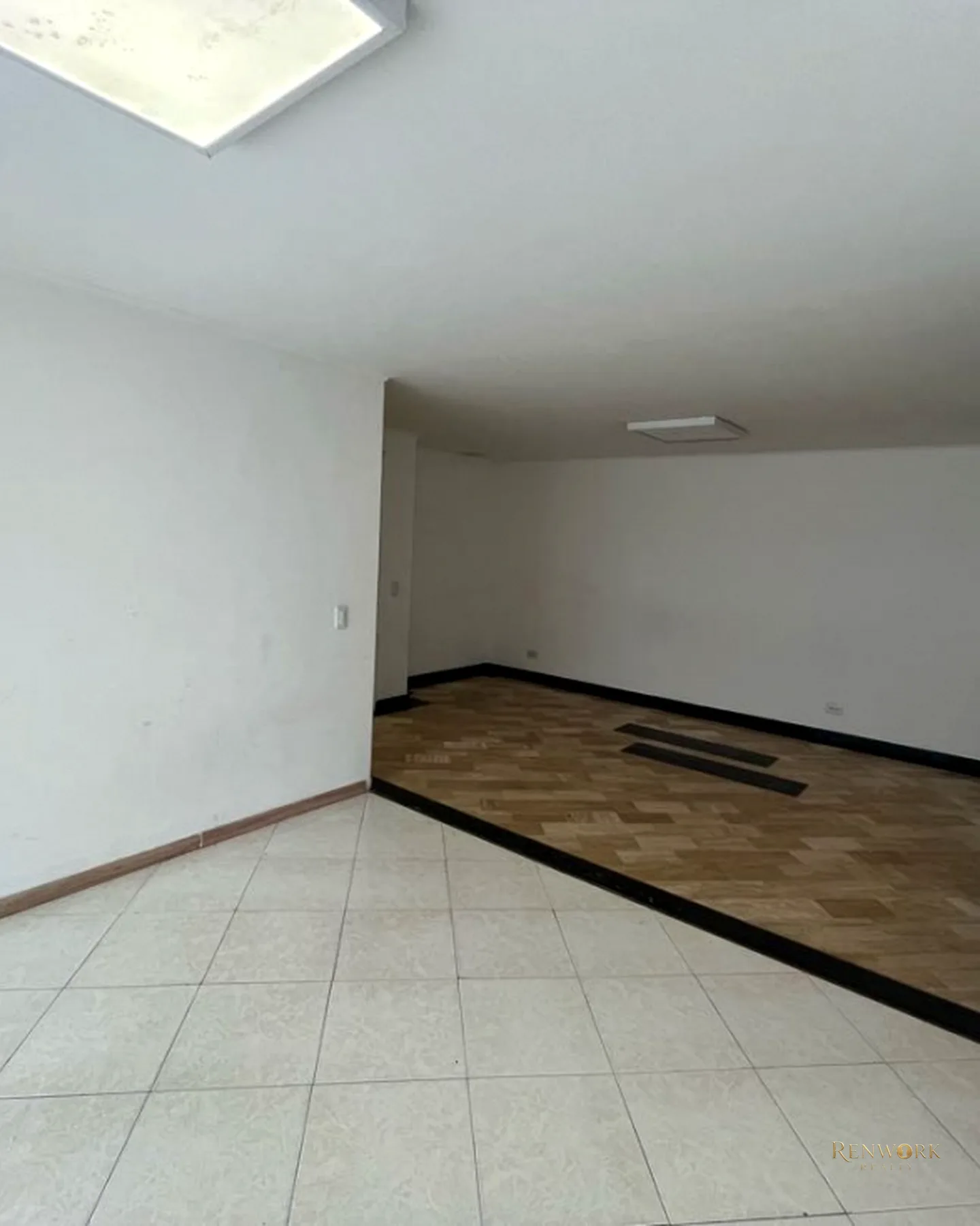 VENTA DE APARTAMENTO PARA REMODELAR CON TERRAZA SECTOR SURAMERICANA. · foto 4