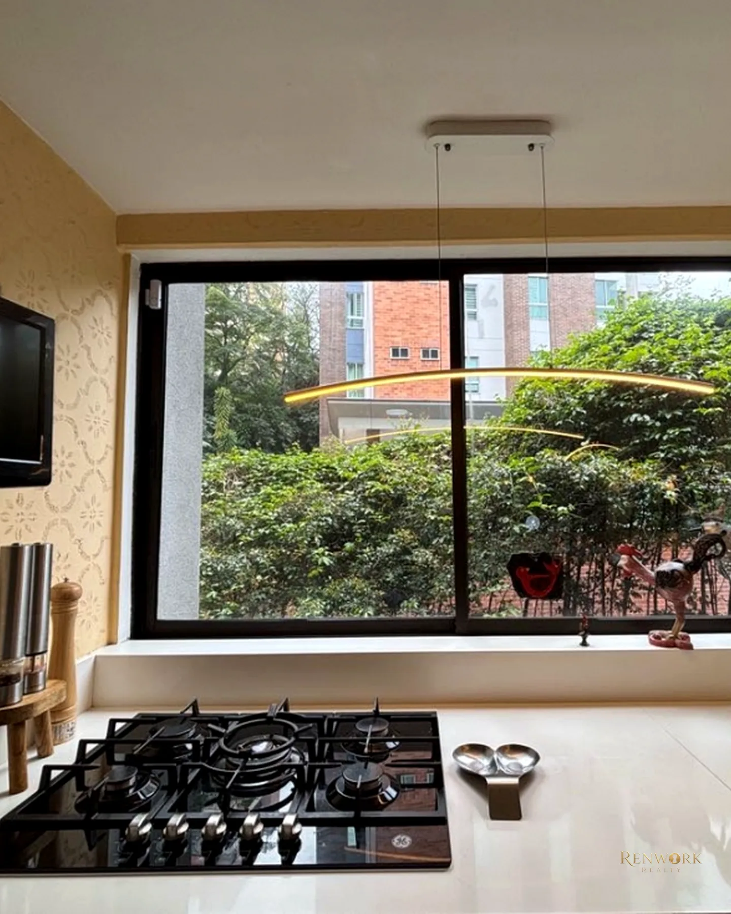VENTA DE APARTAMENTO REMODELADO EN CASTROPOL EL POBLADO · foto 9