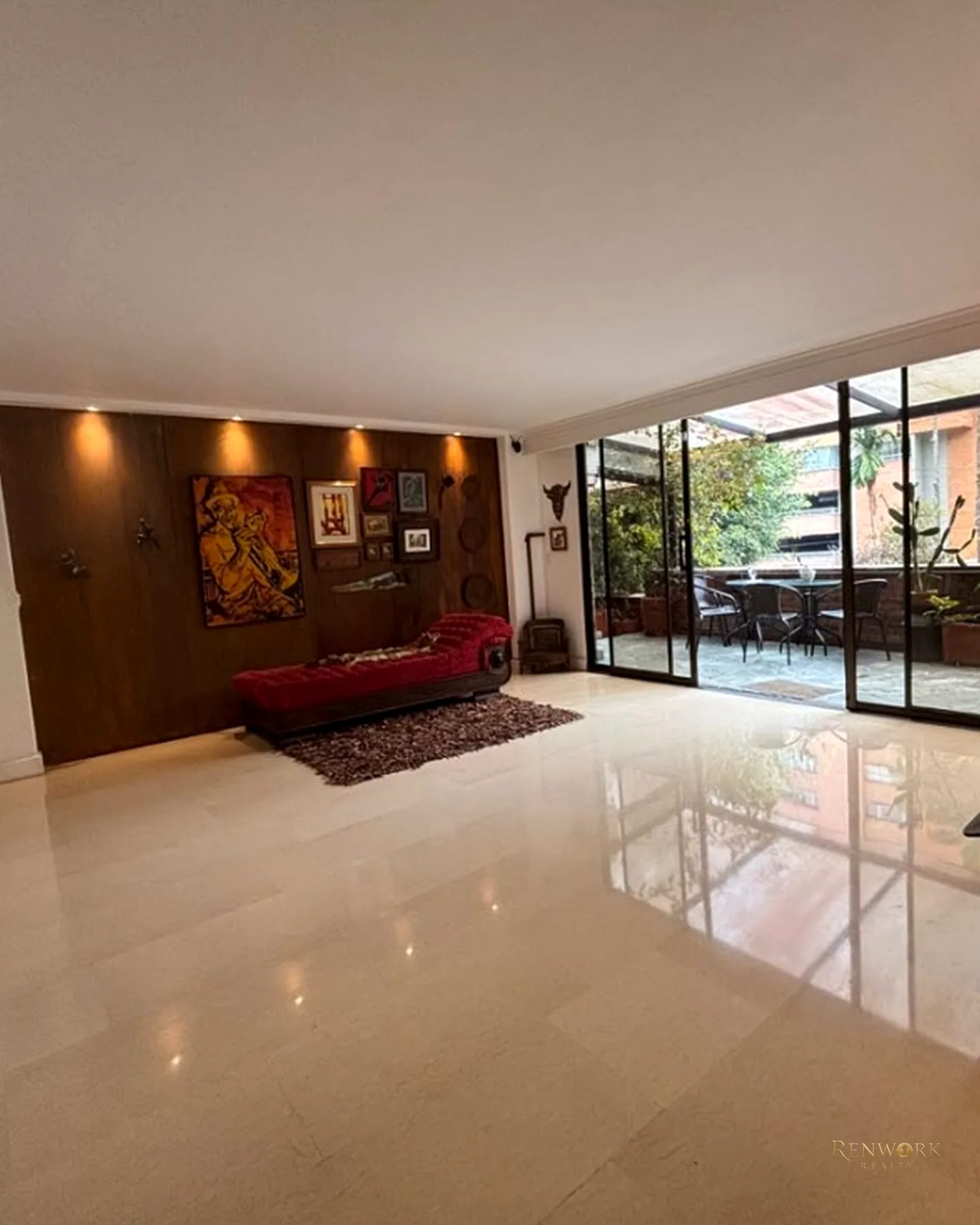 VENTA DE APARTAMENTO REMODELADO EN CASTROPOL EL POBLADO · foto 11