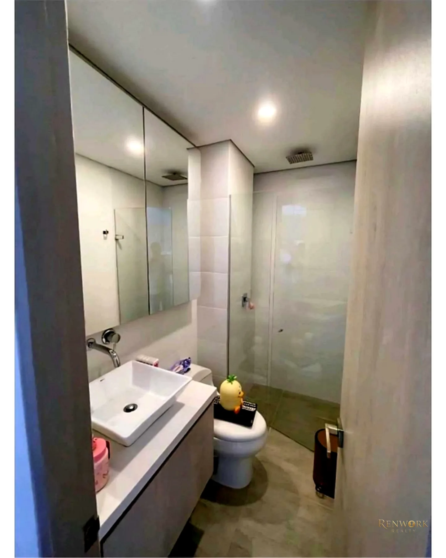 VENTA DE APARTAMENTO REMODELADO EN ENVIGADO Y UNIDAD COMPLETA · foto 13