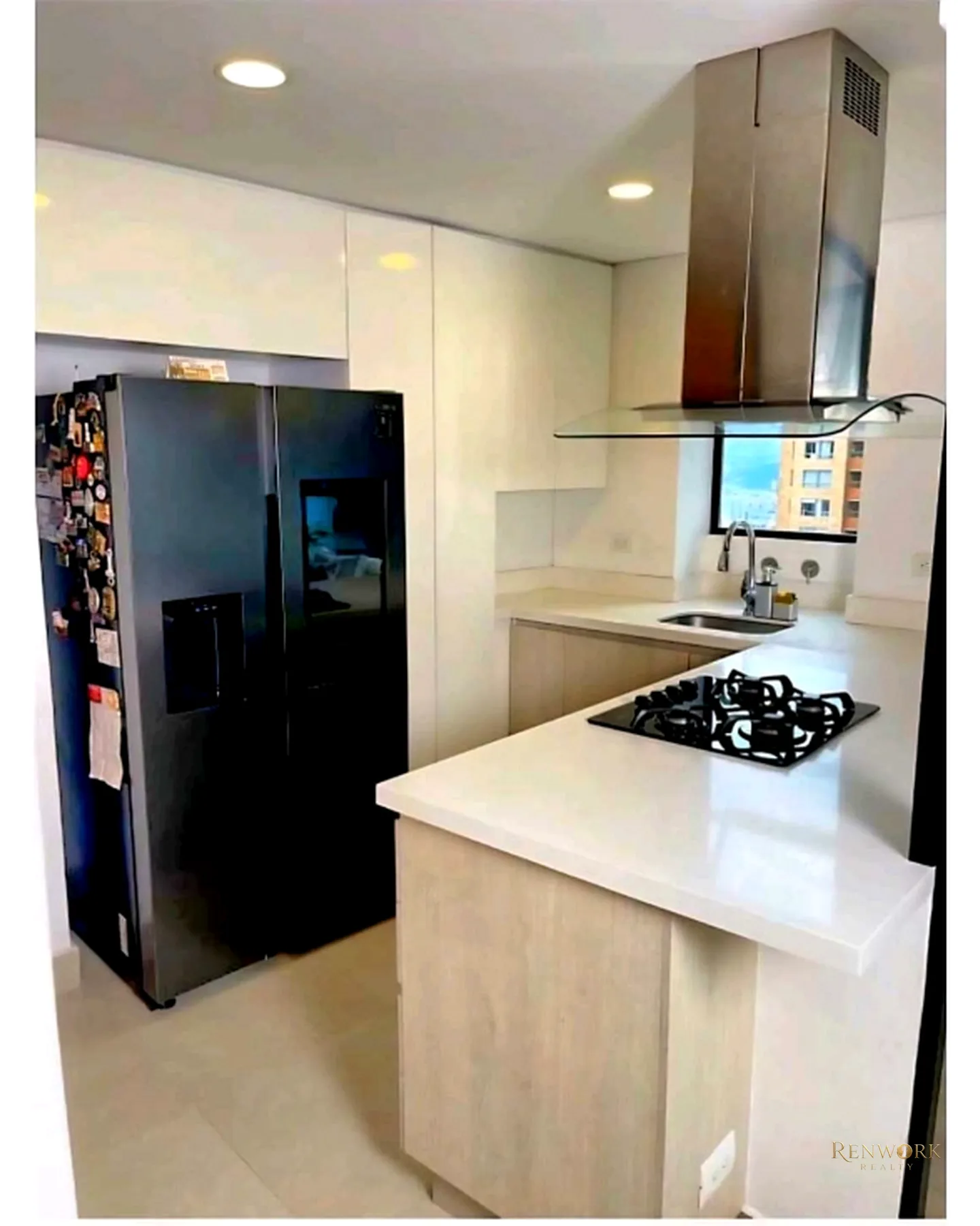 VENTA DE APARTAMENTO REMODELADO EN ENVIGADO Y UNIDAD COMPLETA · foto 10