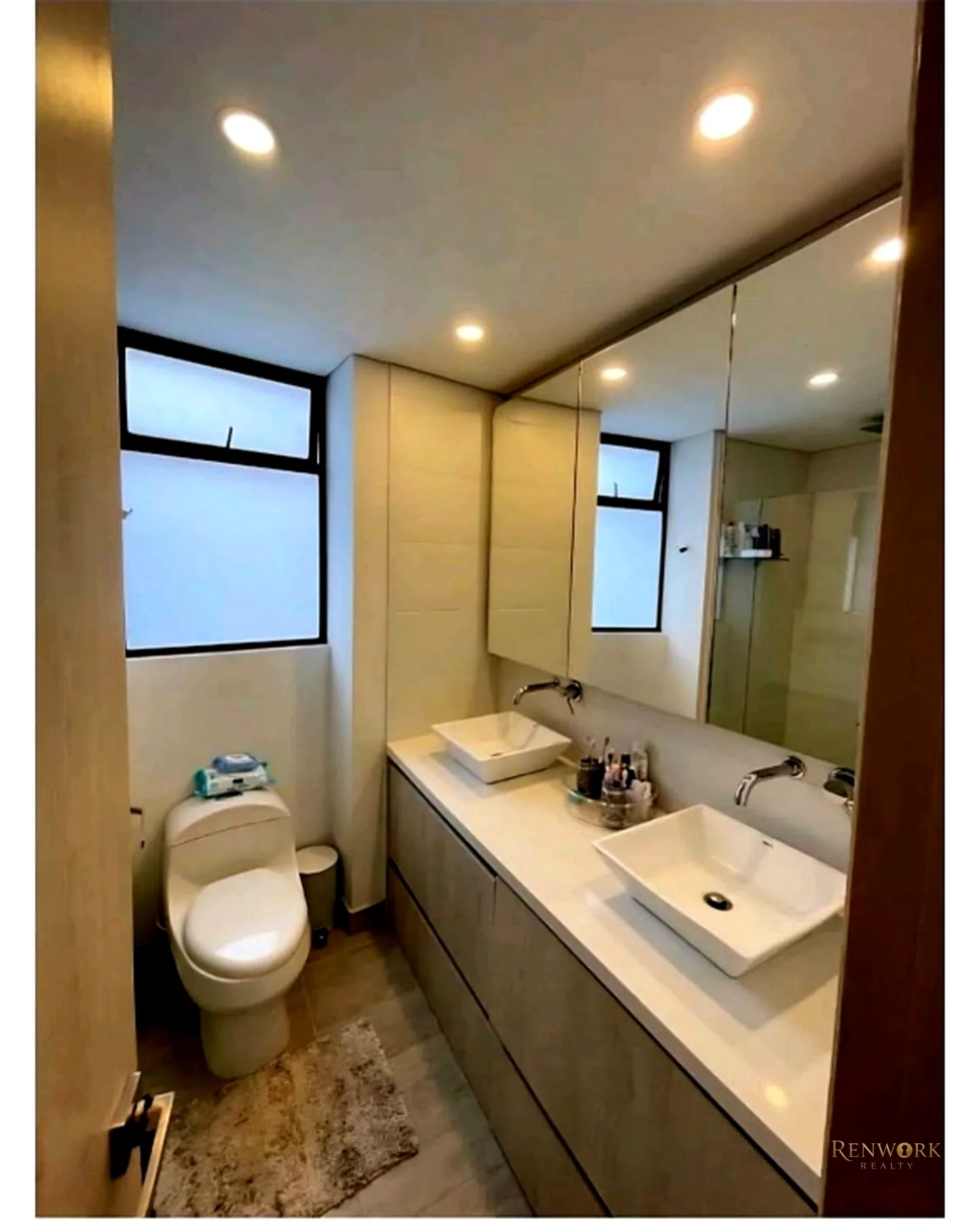 VENTA DE APARTAMENTO REMODELADO EN ENVIGADO Y UNIDAD COMPLETA · foto 11