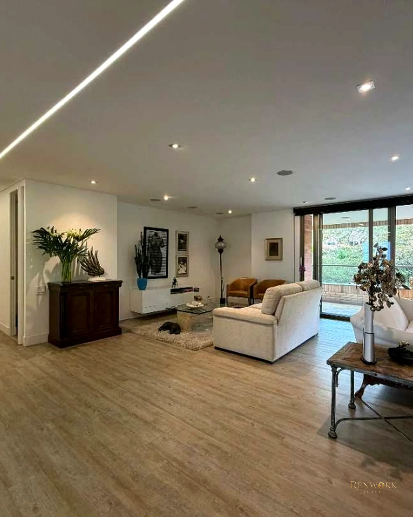 VENTA DE APARTAMENTO REMODELADO HERMOSO EN EL LAS SANTAS. EL POBLADO · foto 5