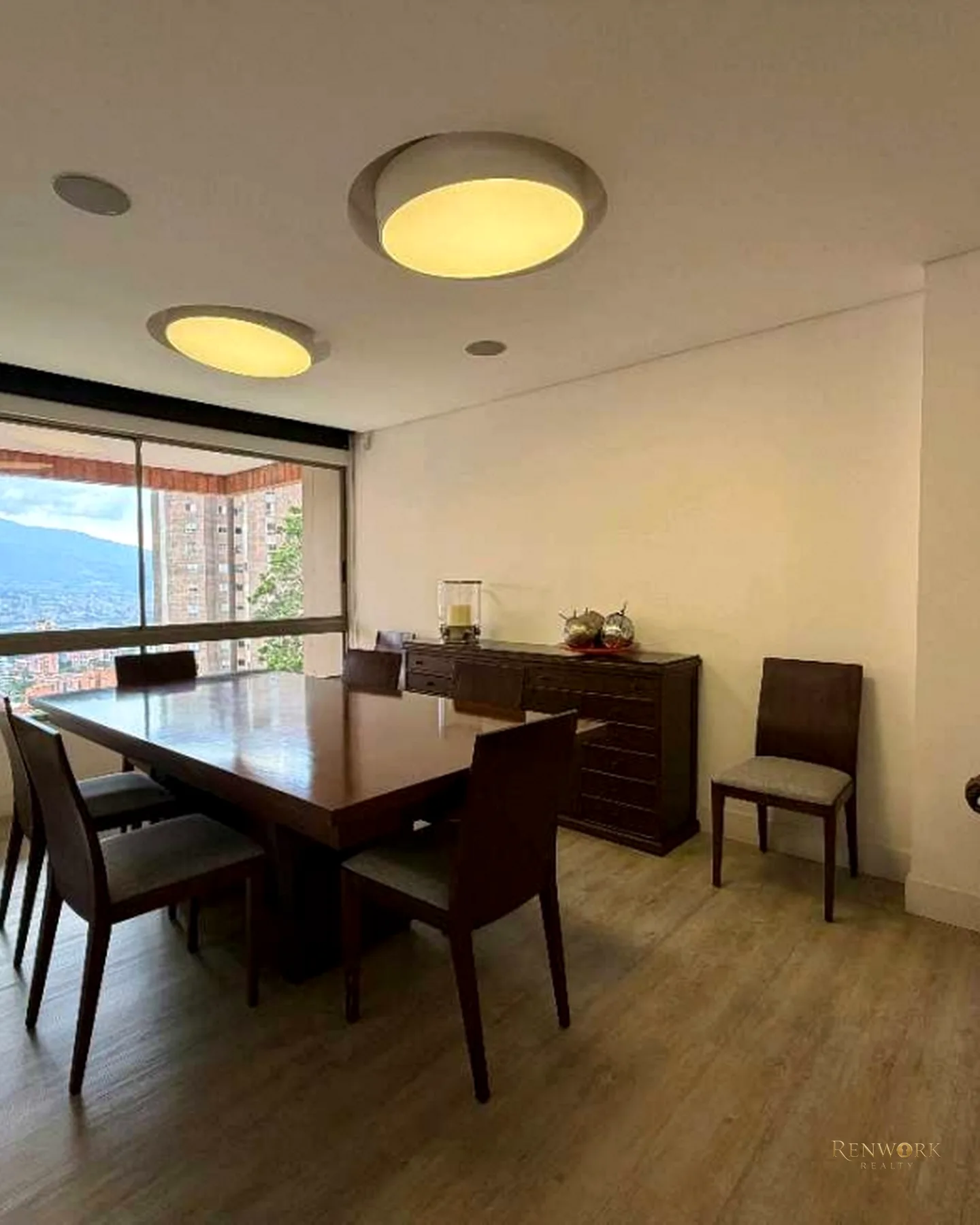 VENTA DE APARTAMENTO REMODELADO HERMOSO EN EL LAS SANTAS. EL POBLADO · foto 6