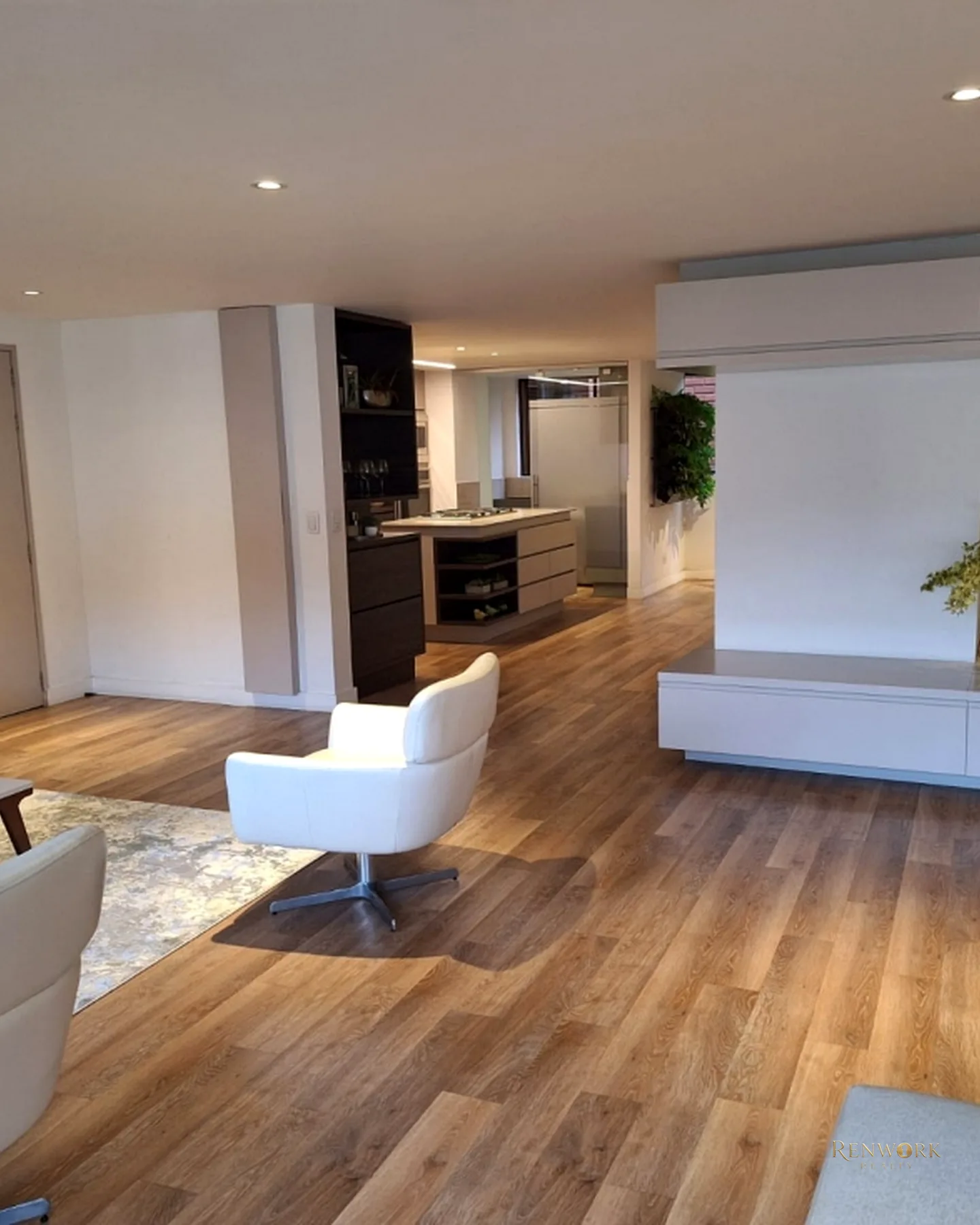 VENTA DE APARTAMENTO REMODELADO SECTOR LALINDE POBLADO · foto 2