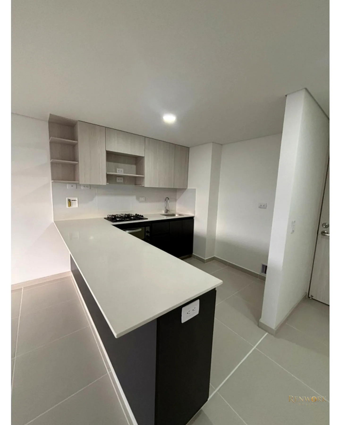 VENTA DE APARTAMENTO SURAMERICA, ITAGUI · foto 2