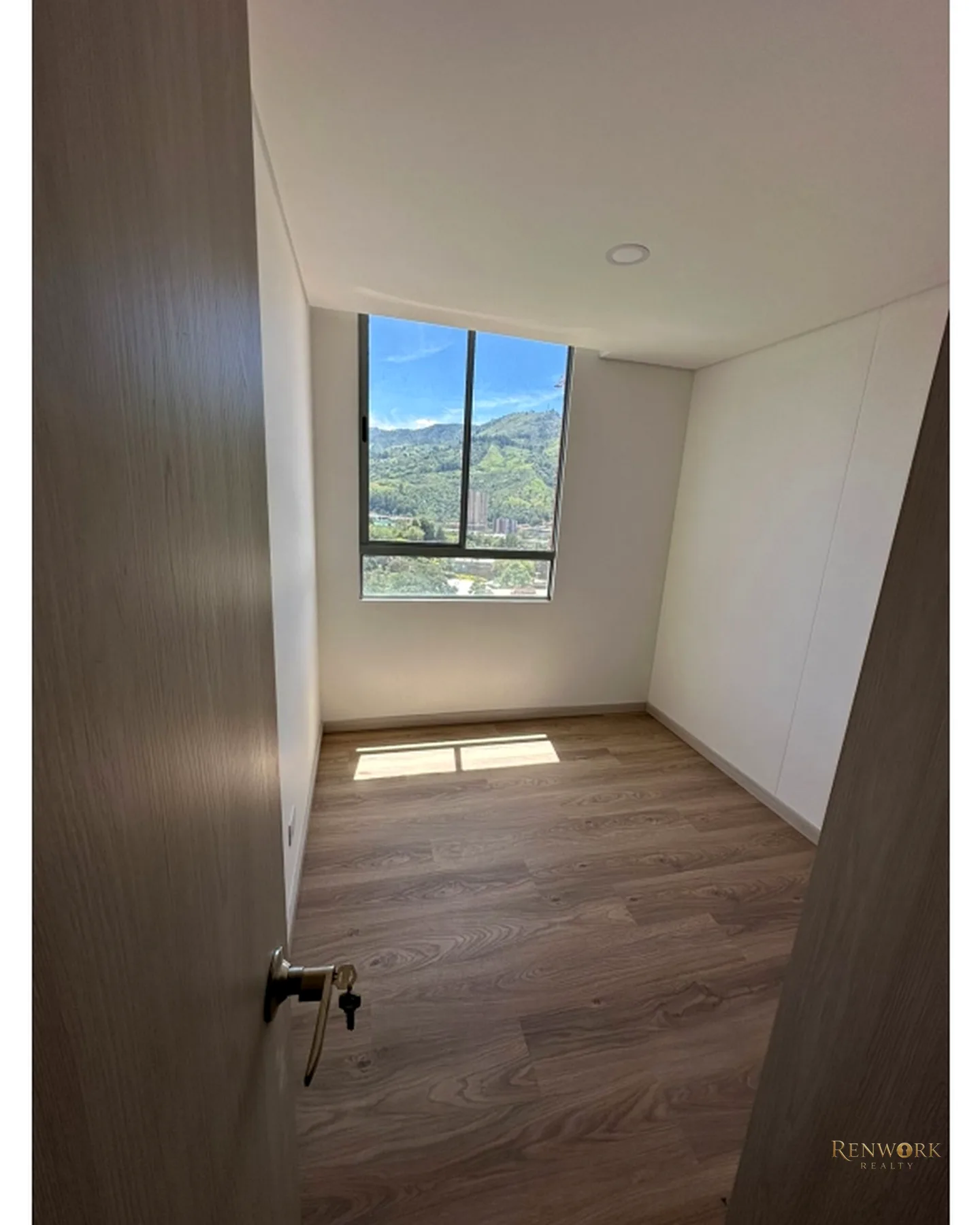 VENTA DE APARTAMENTO SURAMERICA, ITAGUI · foto 9