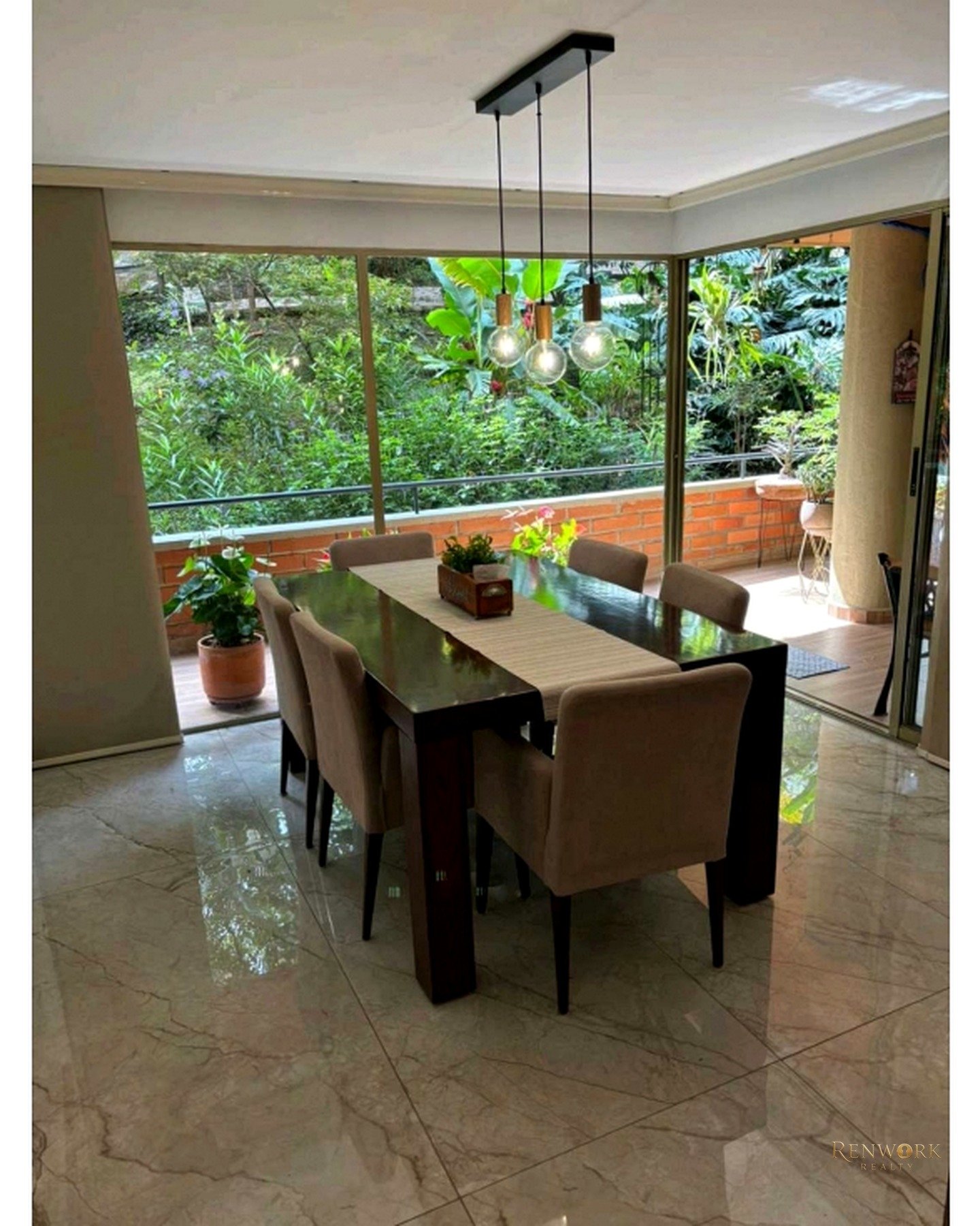 VENTA DE APARTAMENTO TIPO CASA EN EL POBLADO. · foto 7