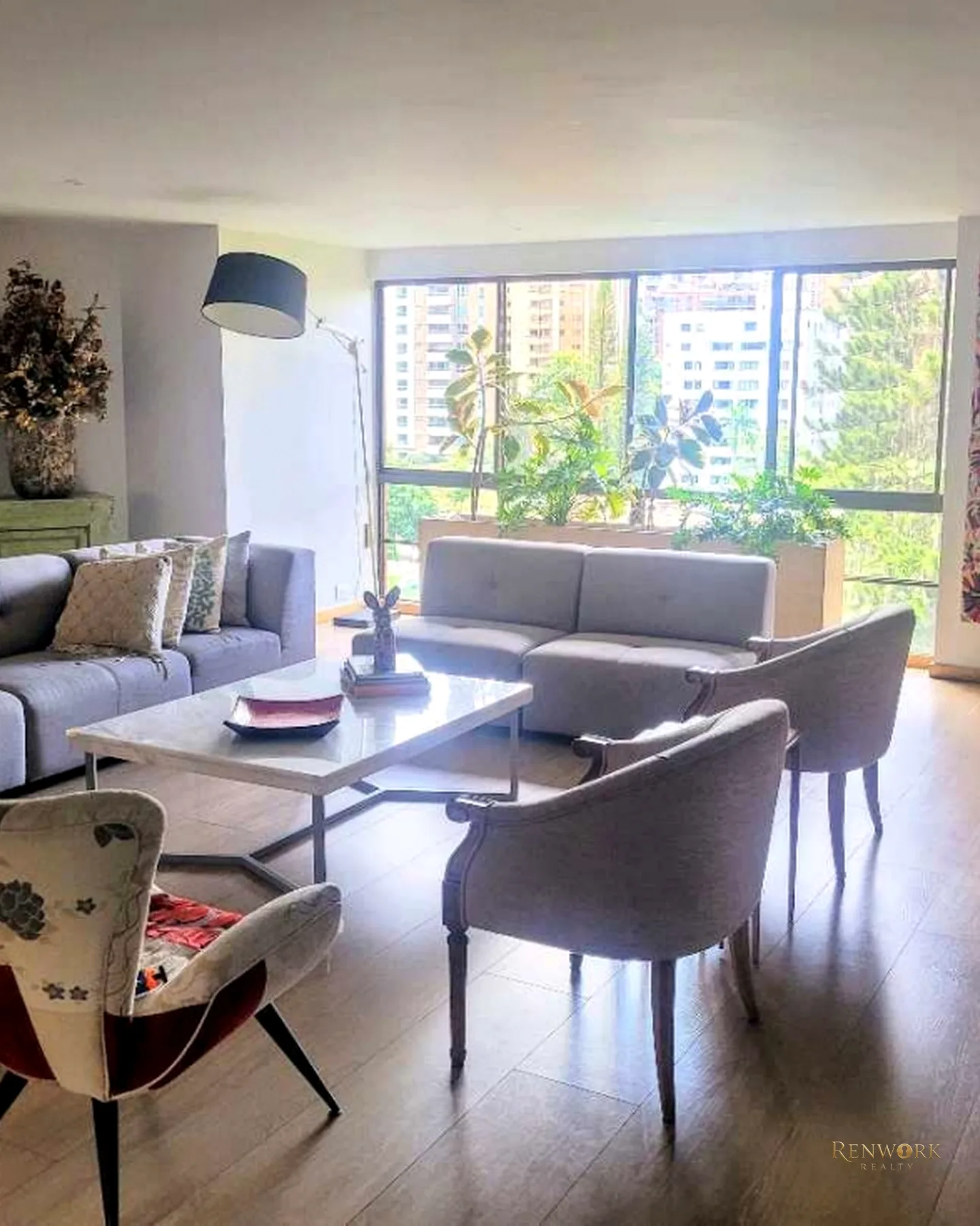 VENTA DE APARTAMENTO TOTALMENTE REMODELADO EN EL POBLADO/CASTROPOL · foto 3