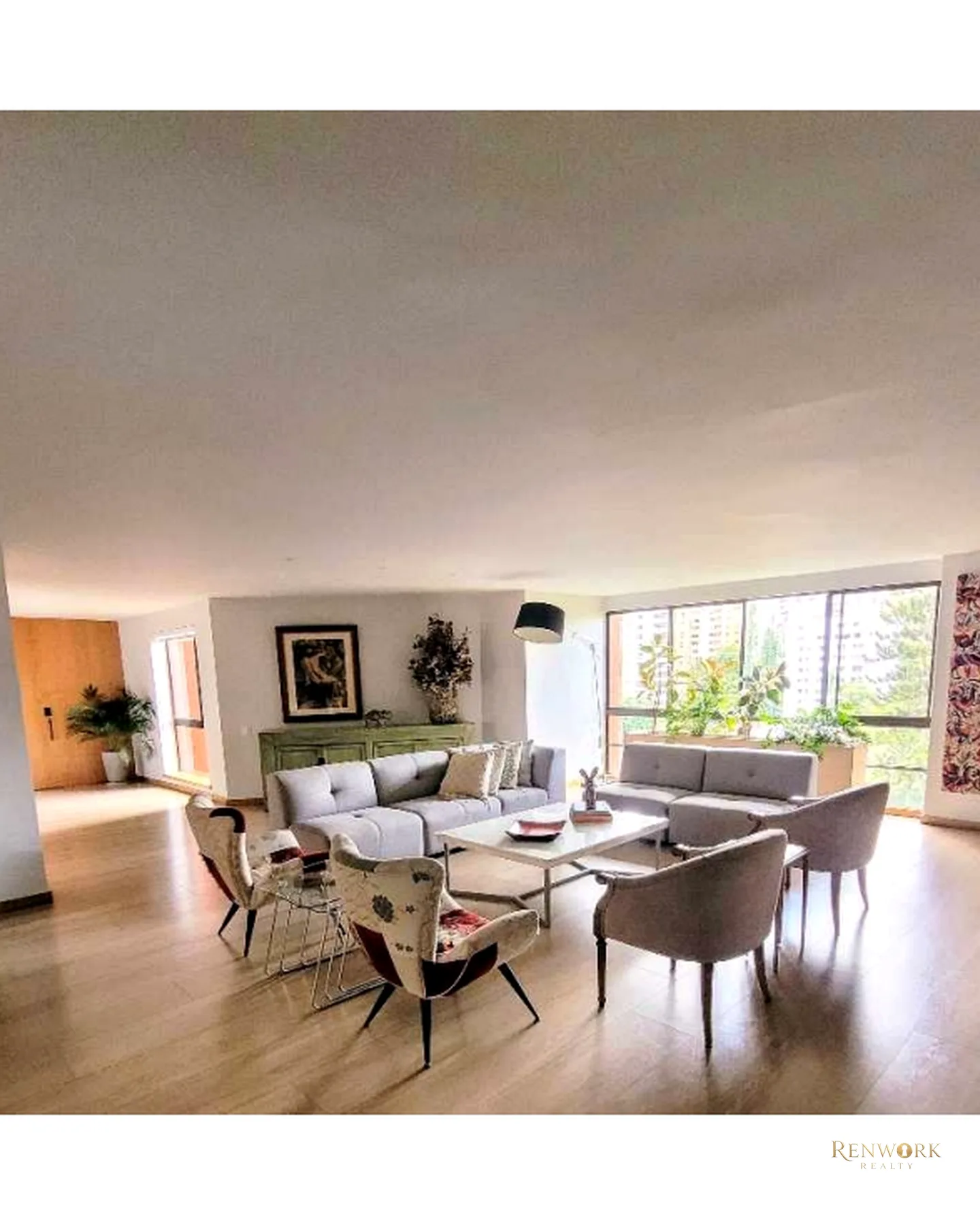 VENTA DE APARTAMENTO TOTALMENTE REMODELADO EN EL POBLADO/CASTROPOL · foto 2